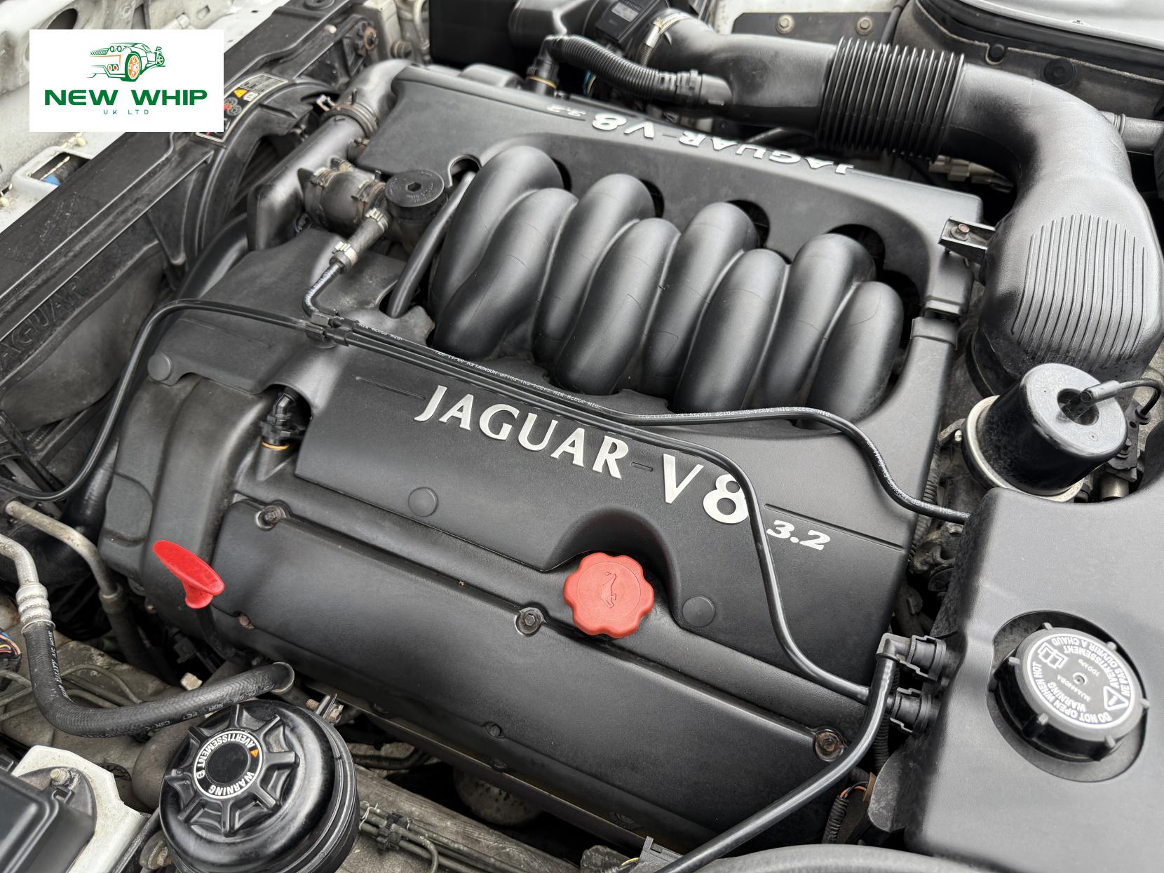 Jaguar XJ 3.2 Sport Saloon 4dr Petrol Automatic (288 g/km, 240 bhp)