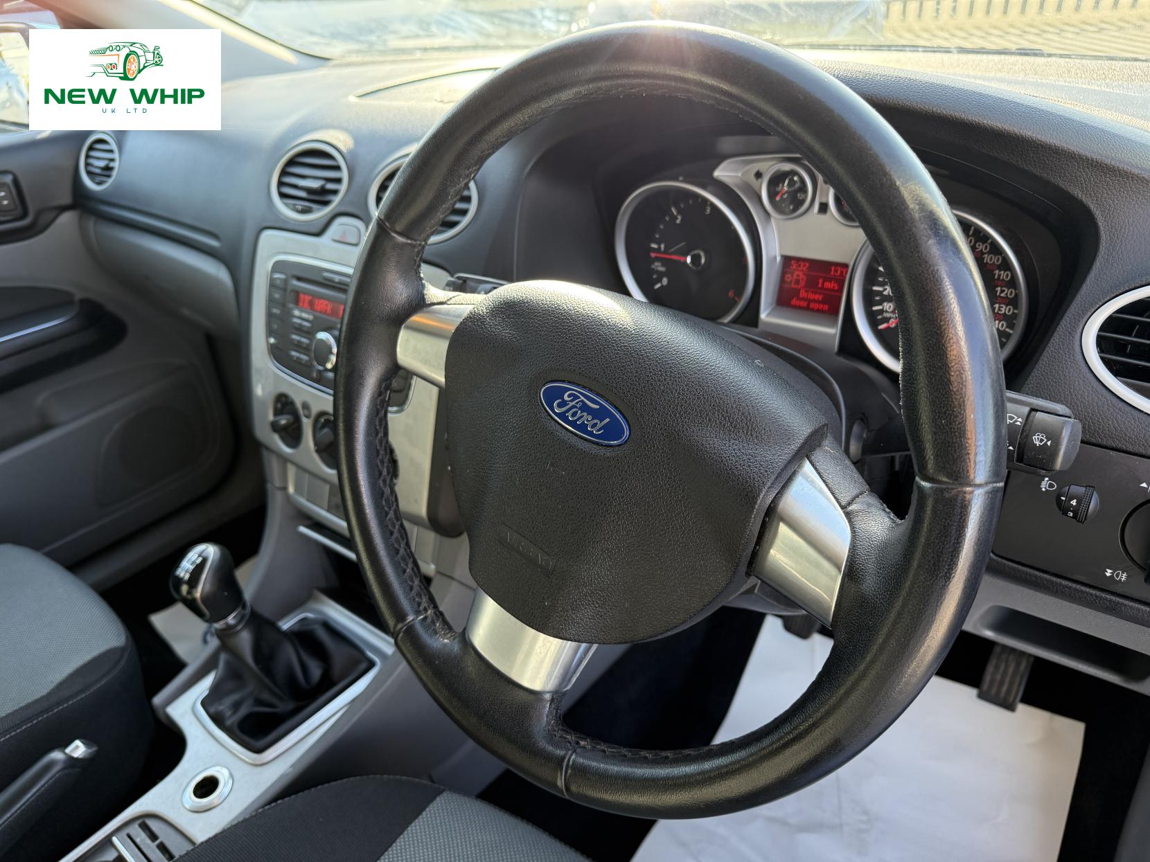 Ford Focus 1.6 TDCi DPF Zetec Hatchback 5dr Diesel Manual (115 g/km, 108 bhp)