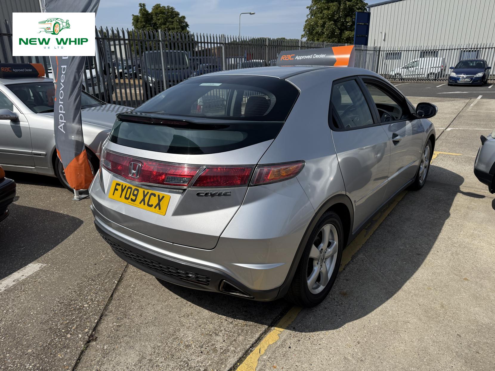 Honda Civic 1.8 i-VTEC SE Hatchback 5dr Petrol Manual (152 g/km, 138 bhp)