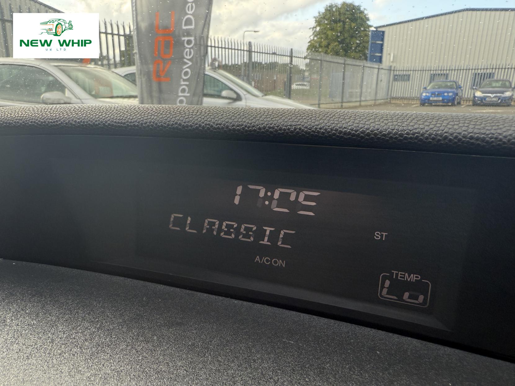 Honda Civic 1.8 i-VTEC SE Hatchback 5dr Petrol Manual (152 g/km, 138 bhp)
