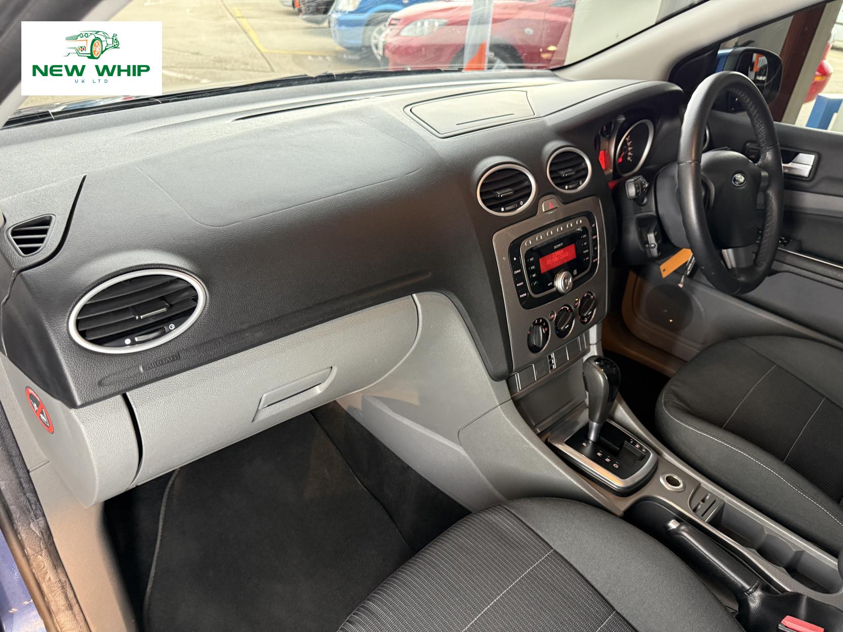 Ford Focus 1.6 Titanium Hatchback 5dr Petrol Automatic (184 g/km, 99 bhp)