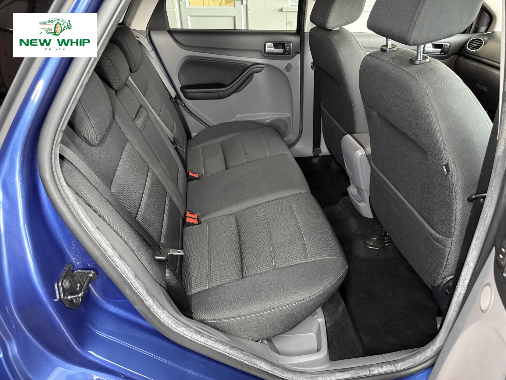 Ford Focus 1.6 Titanium Hatchback 5dr Petrol Automatic (184 g/km, 99 bhp)