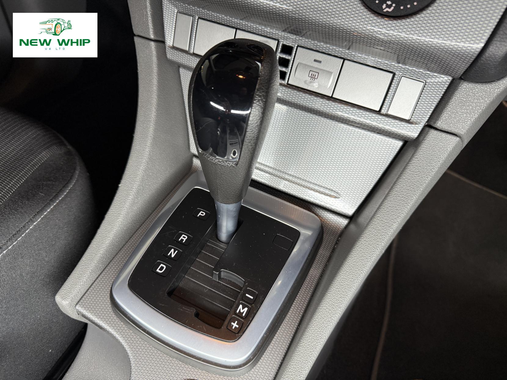 Ford Focus 1.6 Titanium Hatchback 5dr Petrol Automatic (184 g/km, 99 bhp)