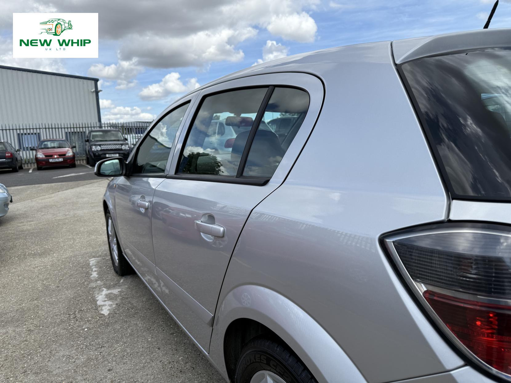 Vauxhall Astra 1.6i 16v Club Hatchback 5dr Petrol Manual (158 g/km, 103 bhp)