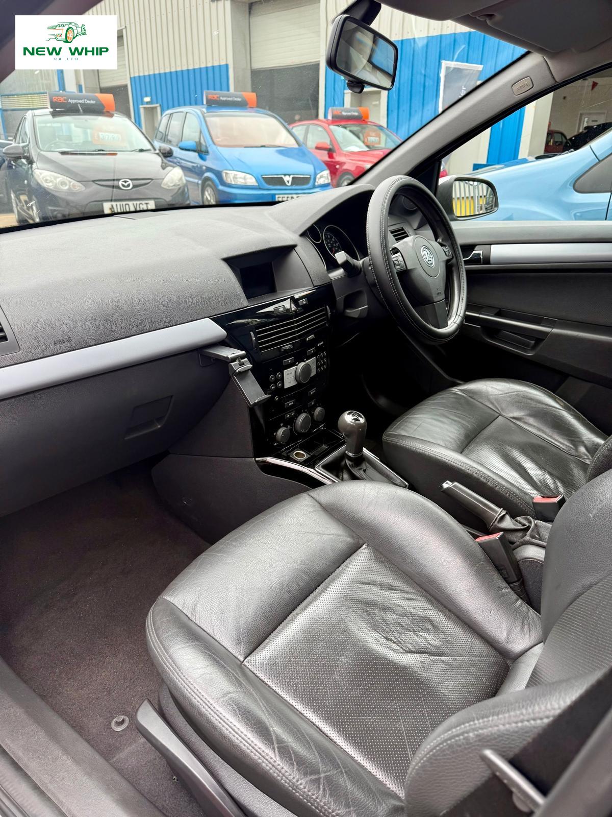 Vauxhall Astra 1.6i 16v Club Hatchback 5dr Petrol Manual (158 g/km, 103 bhp)