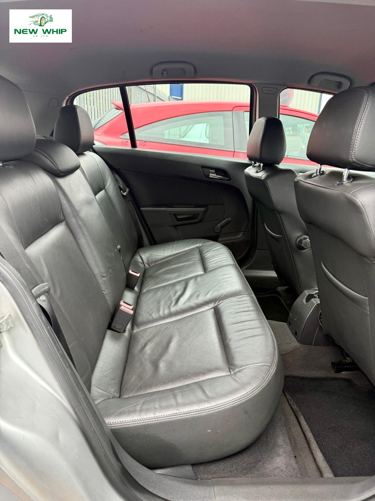 Vauxhall Astra 1.6i 16v Club Hatchback 5dr Petrol Manual (158 g/km, 103 bhp)
