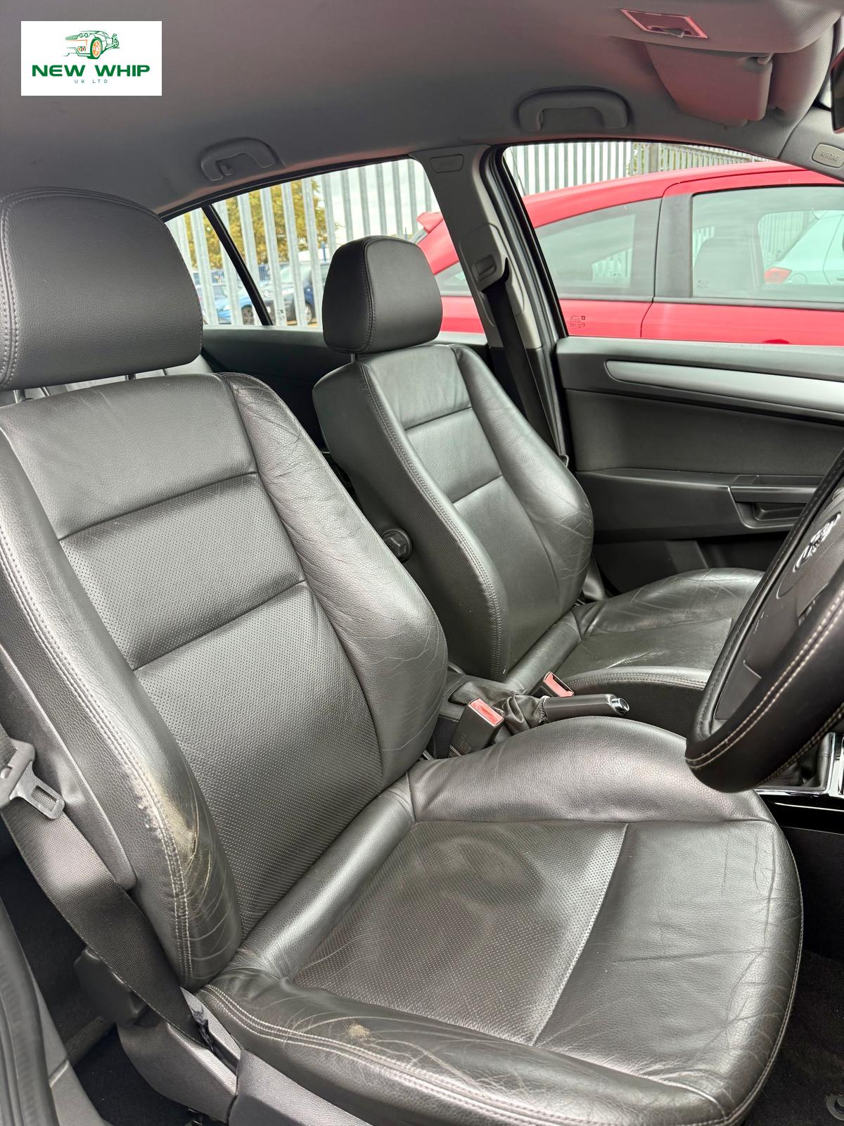 Vauxhall Astra 1.6i 16v Club Hatchback 5dr Petrol Manual (158 g/km, 103 bhp)