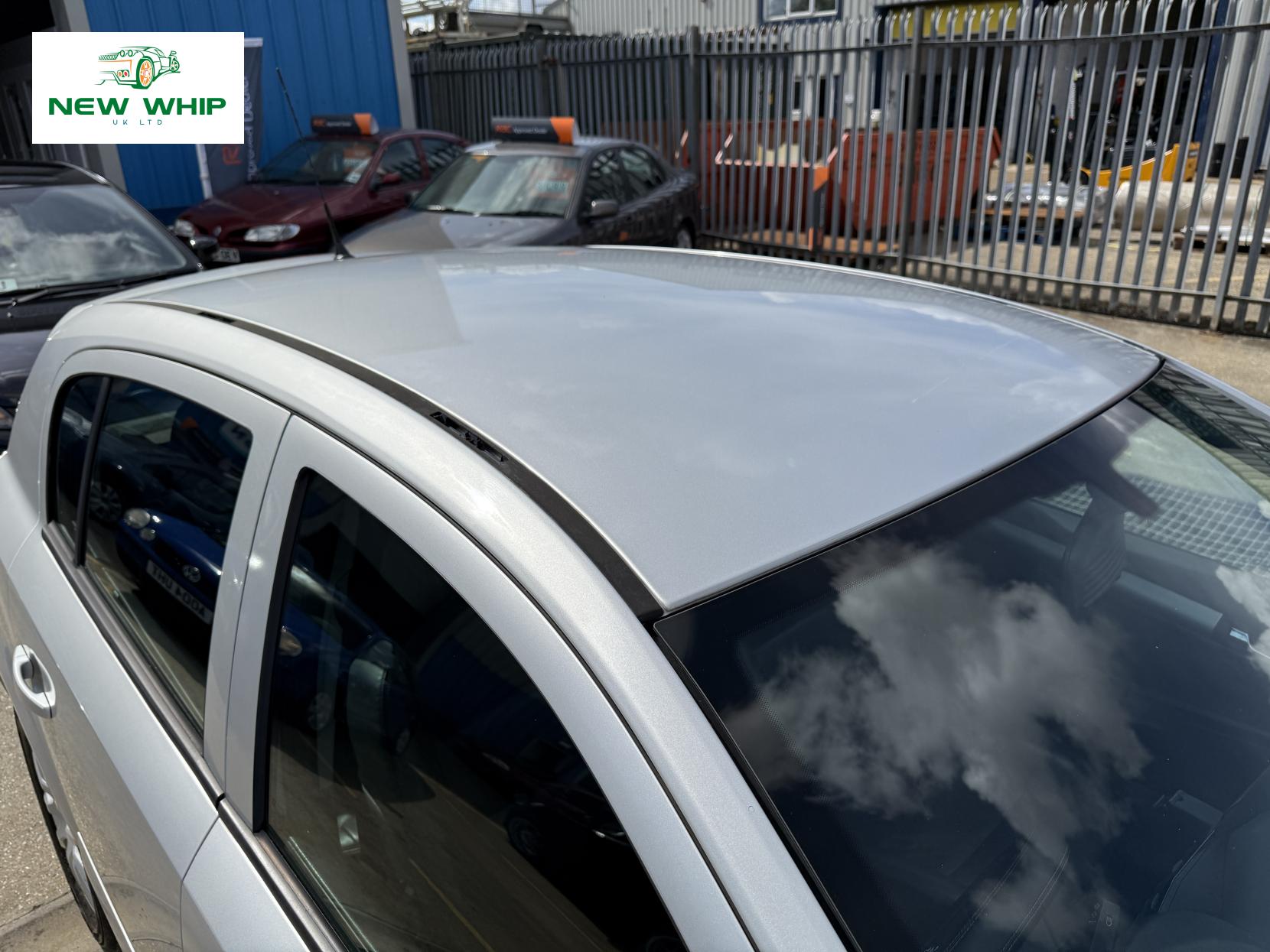 Vauxhall Astra 1.6i 16v Club Hatchback 5dr Petrol Manual (158 g/km, 103 bhp)