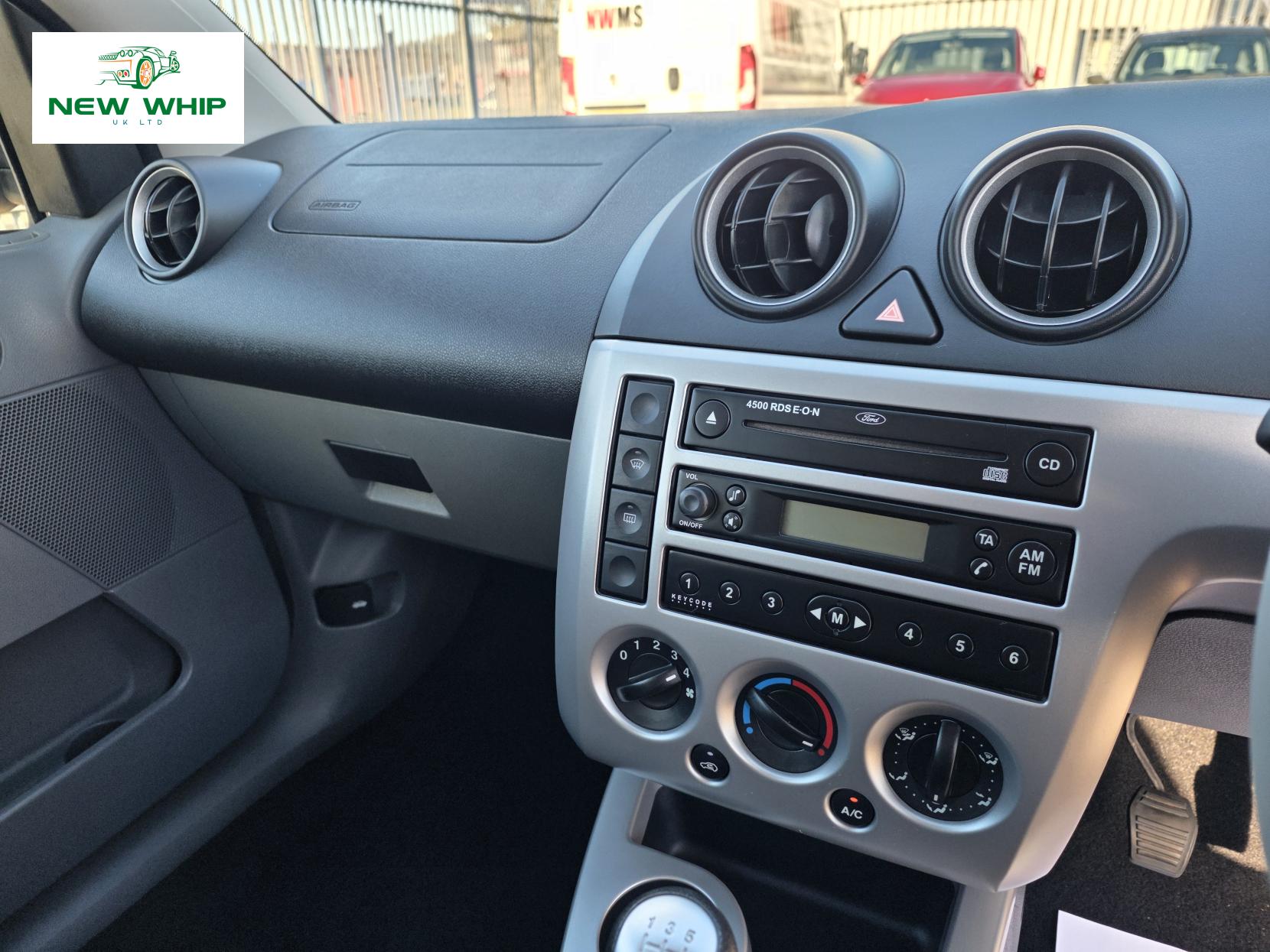 Ford Fiesta 1.4 Flame Limited Edition Hatchback 3dr Petrol Manual (153 g/km, 79 bhp)