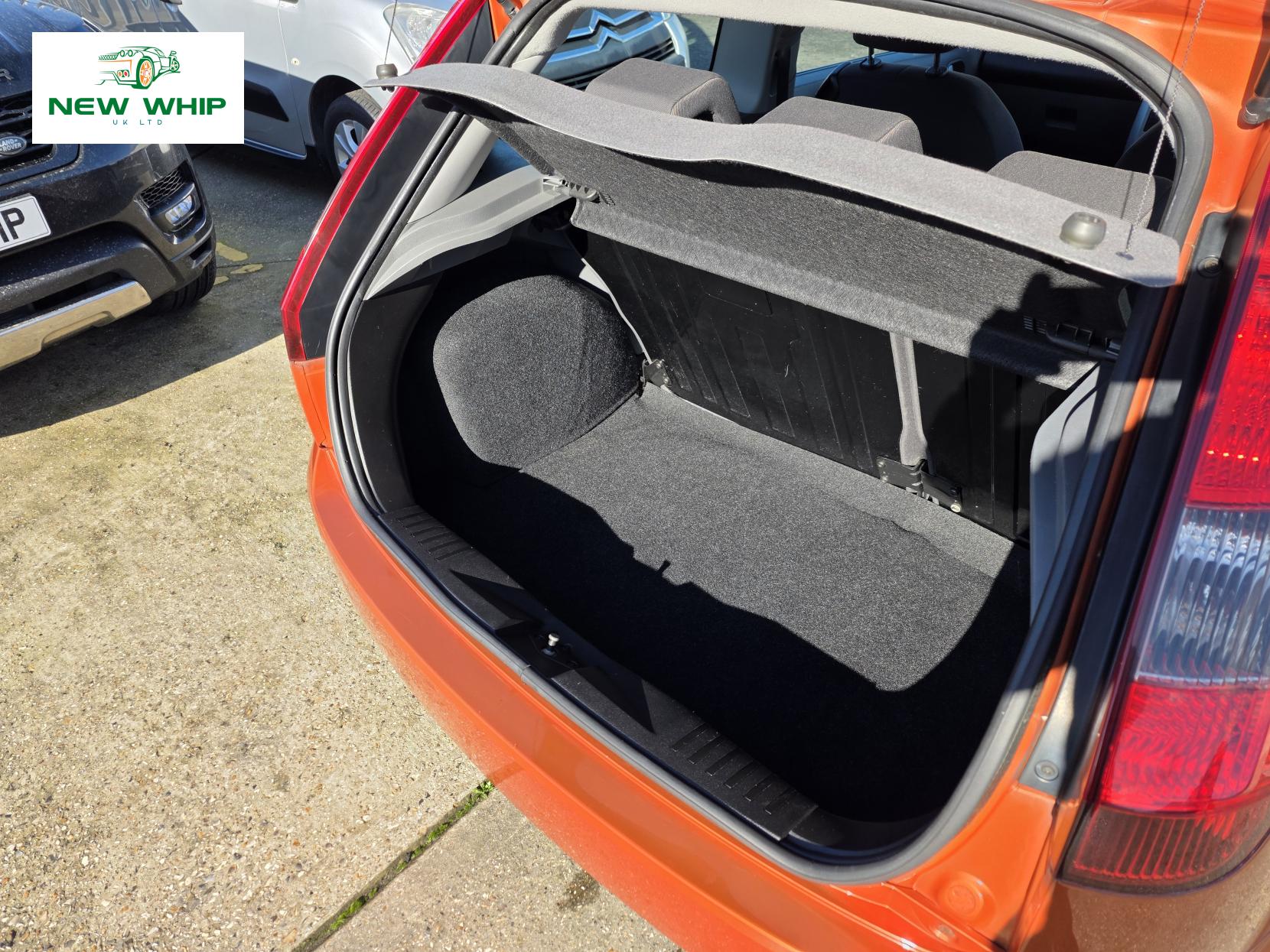 Ford Fiesta 1.4 Flame Limited Edition Hatchback 3dr Petrol Manual (153 g/km, 79 bhp)