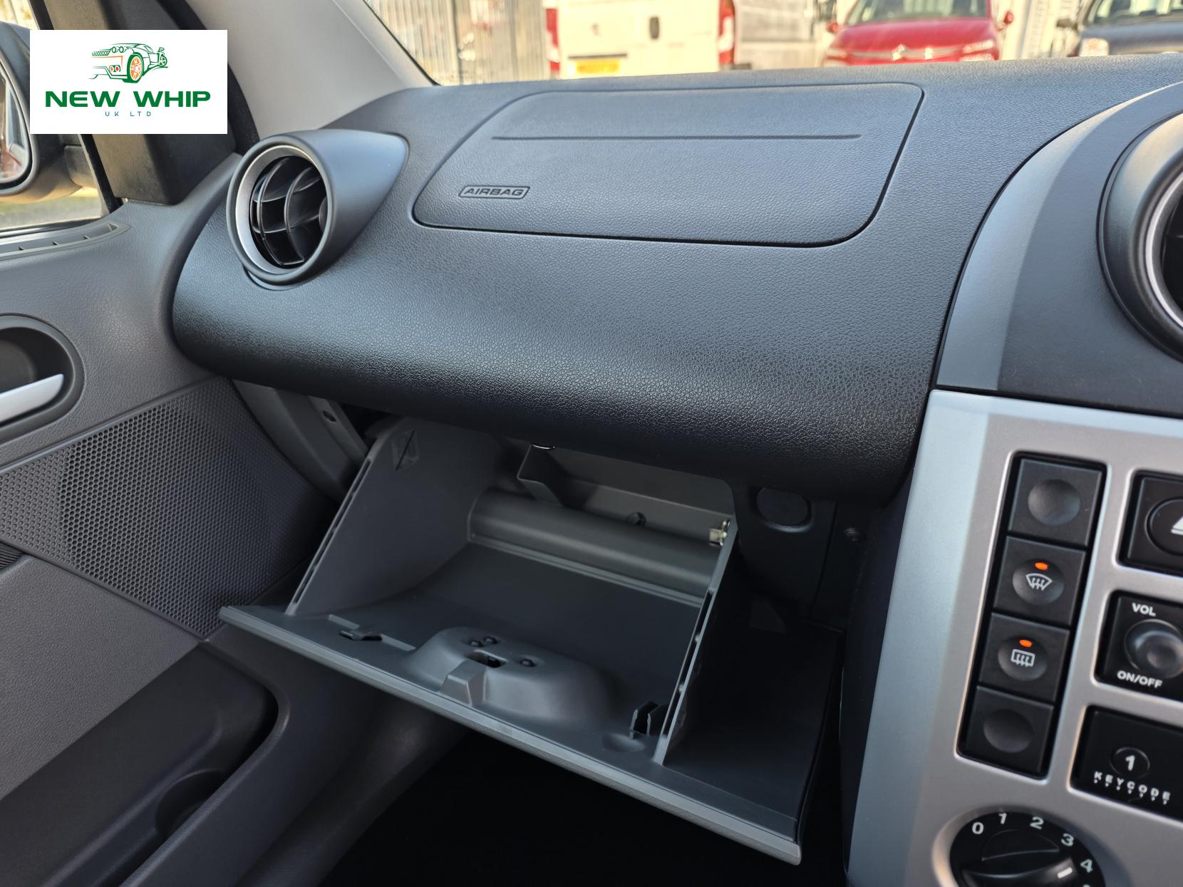 Ford Fiesta 1.4 Flame Limited Edition Hatchback 3dr Petrol Manual (153 g/km, 79 bhp)