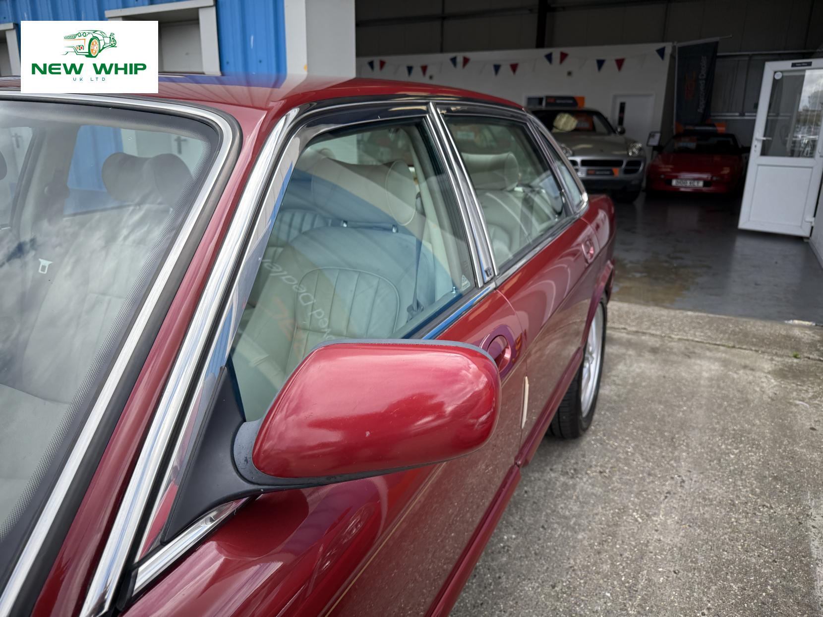 Jaguar XJ 3.2 XJ8 Saloon 4dr Petrol Automatic (288 g/km, 240 bhp)