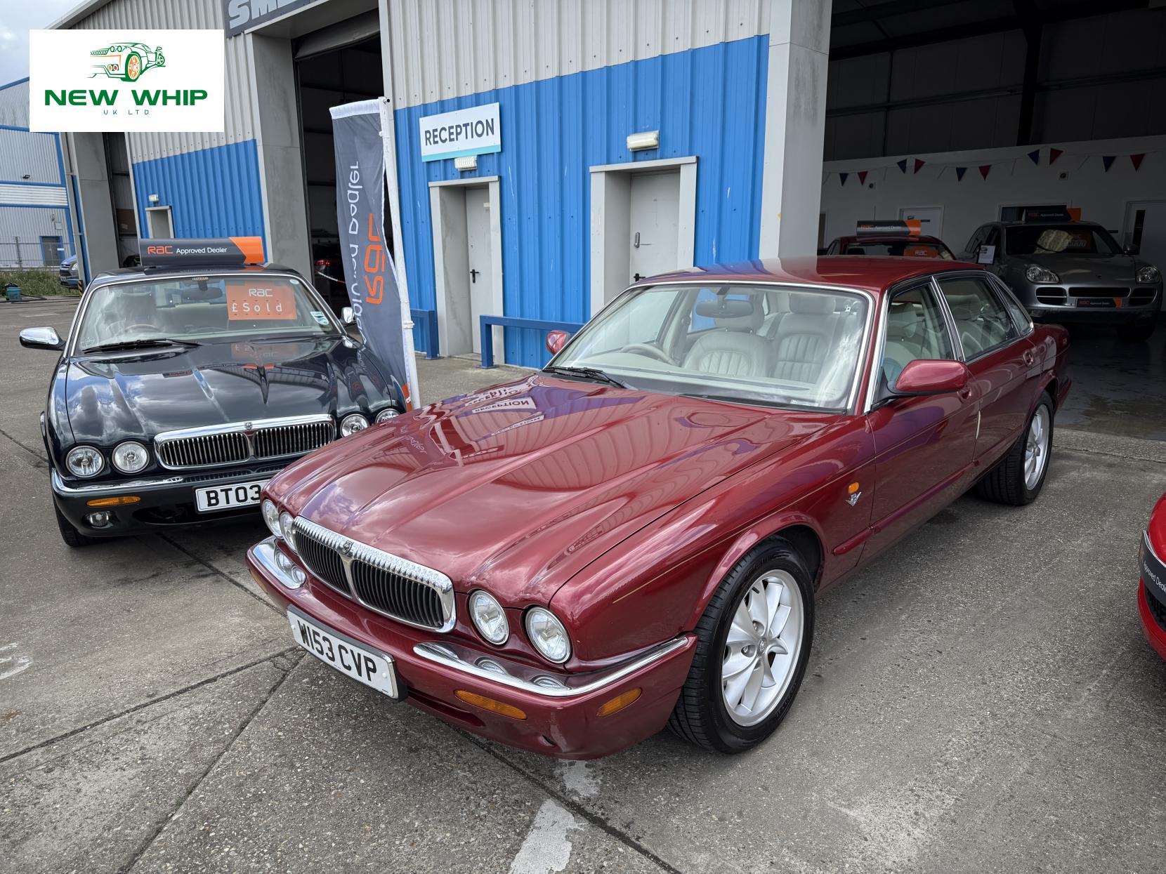 Jaguar XJ 3.2 XJ8 Saloon 4dr Petrol Automatic (288 g/km, 240 bhp)