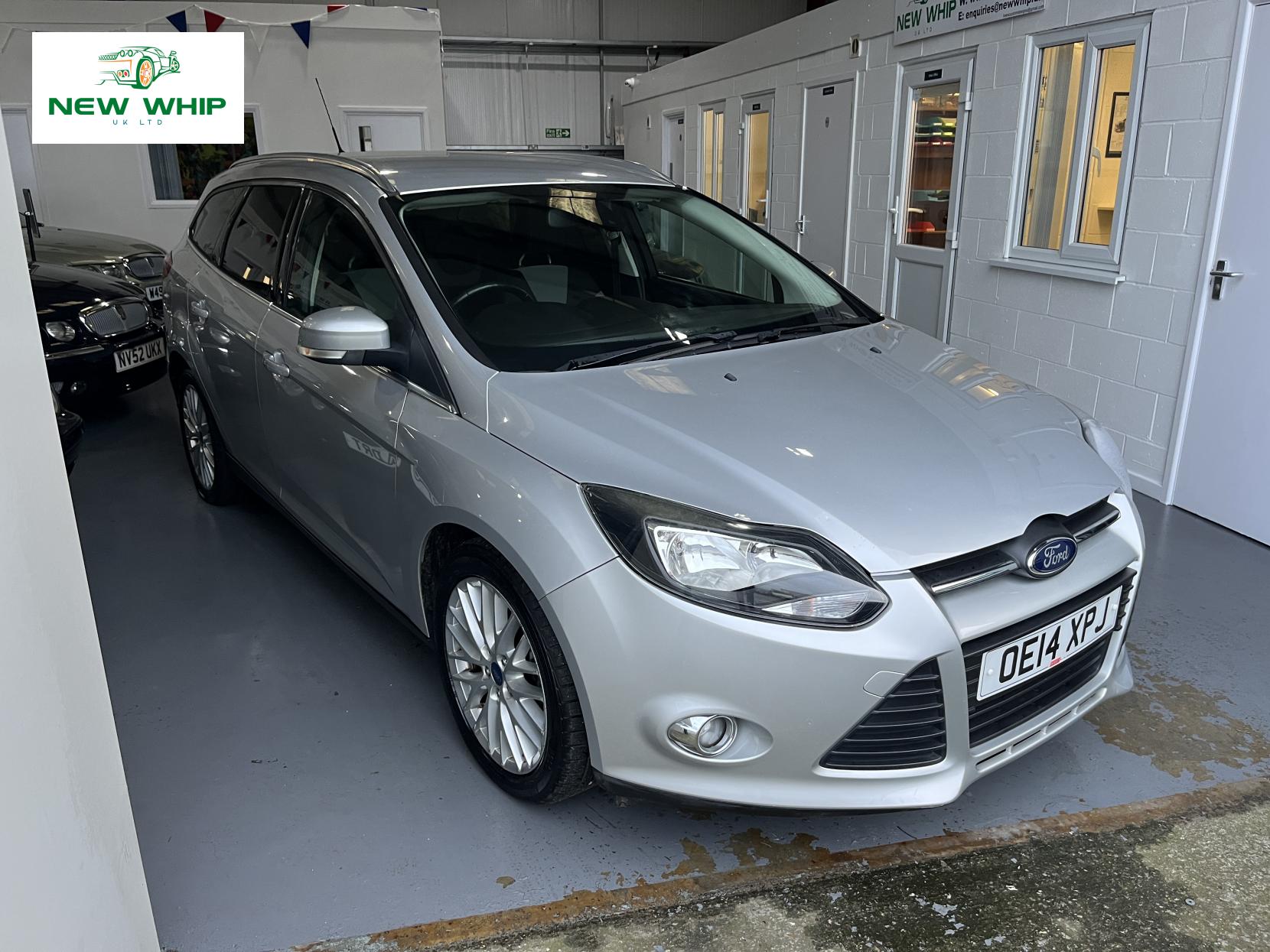 Ford Focus 1.0T EcoBoost Zetec Navigator Estate 5dr Petrol Manual Euro 5 (s/s) (100 ps)