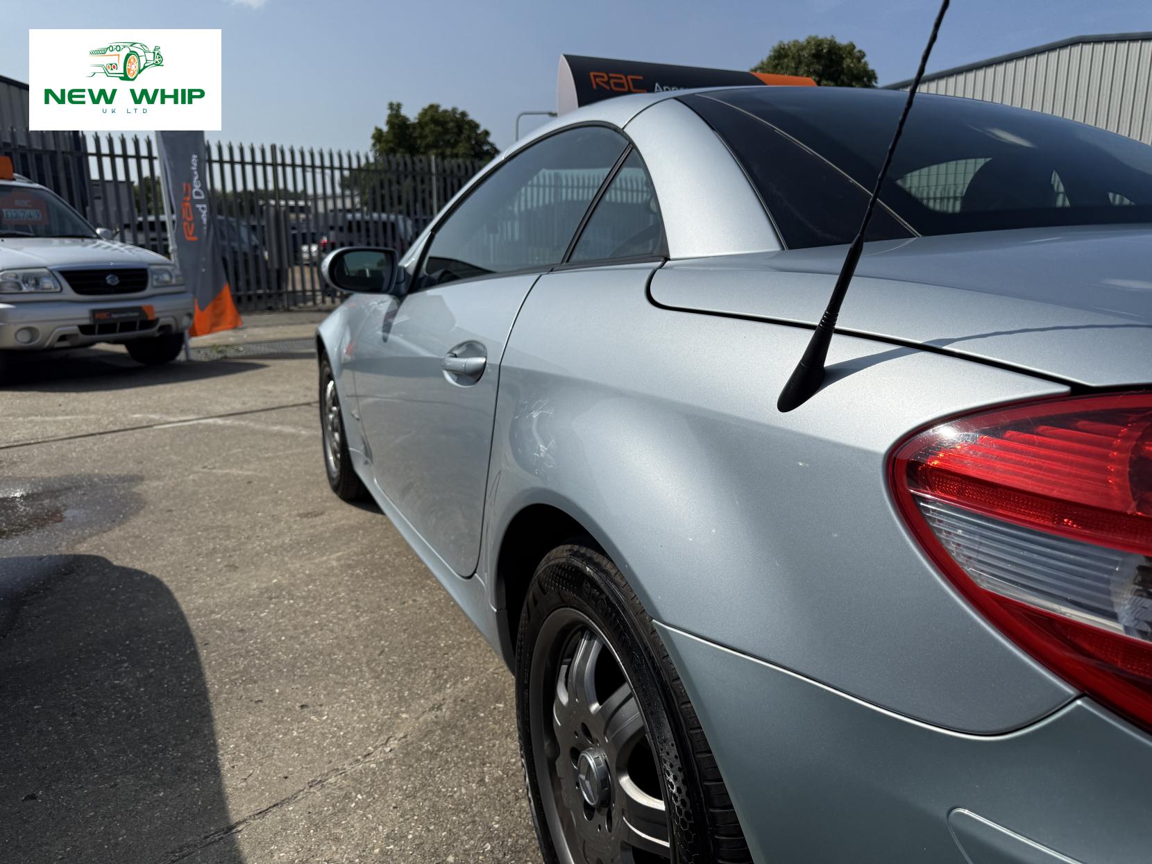 Mercedes-Benz SLK 1.8 SLK200 Kompressor Convertible 2dr Petrol Automatic (211 g/km, 163 bhp)