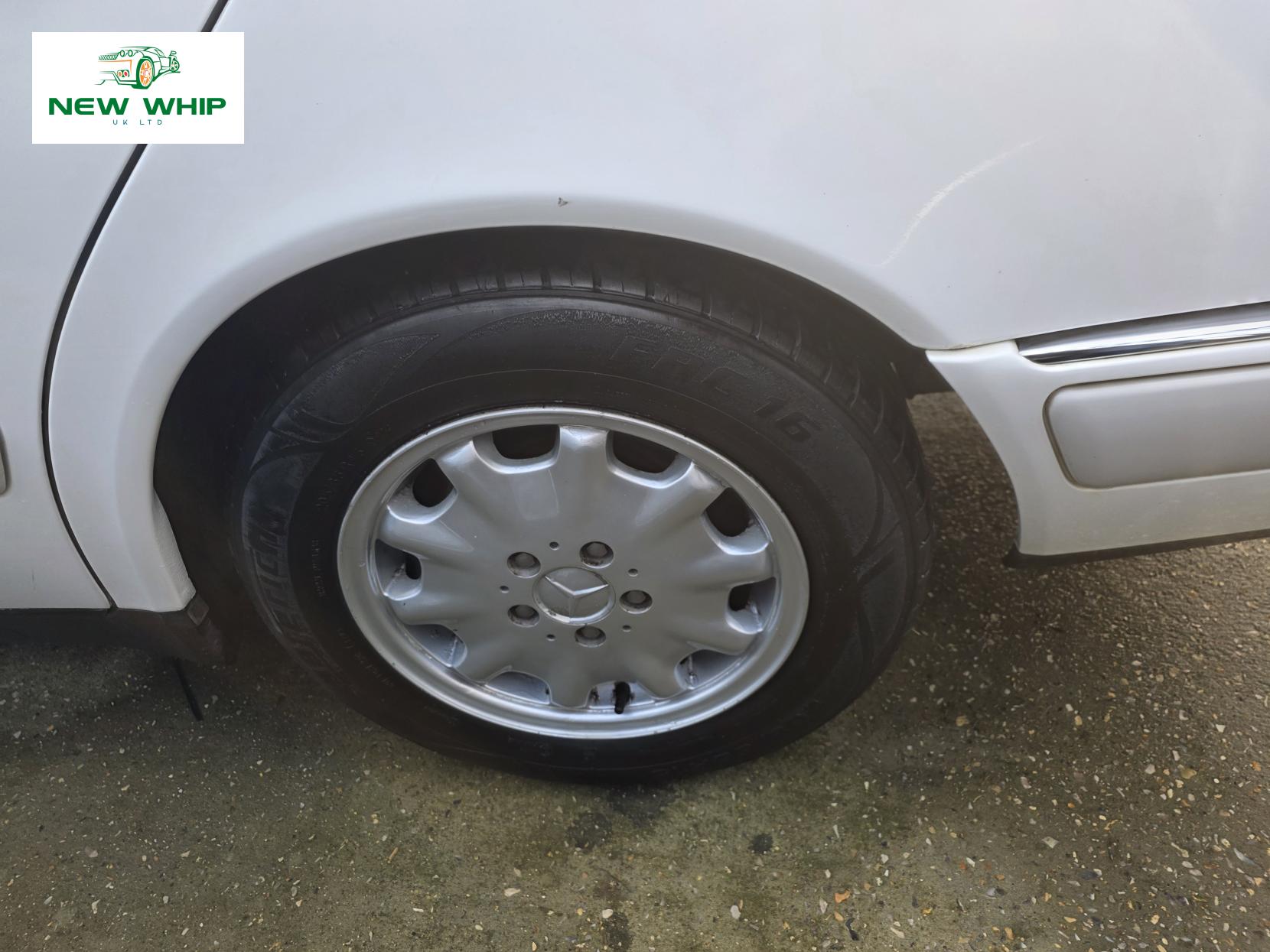 Mercedes-Benz E Class 2.0 E200 Elegance Saloon 4dr Petrol Automatic (228 g/km, 134 bhp)