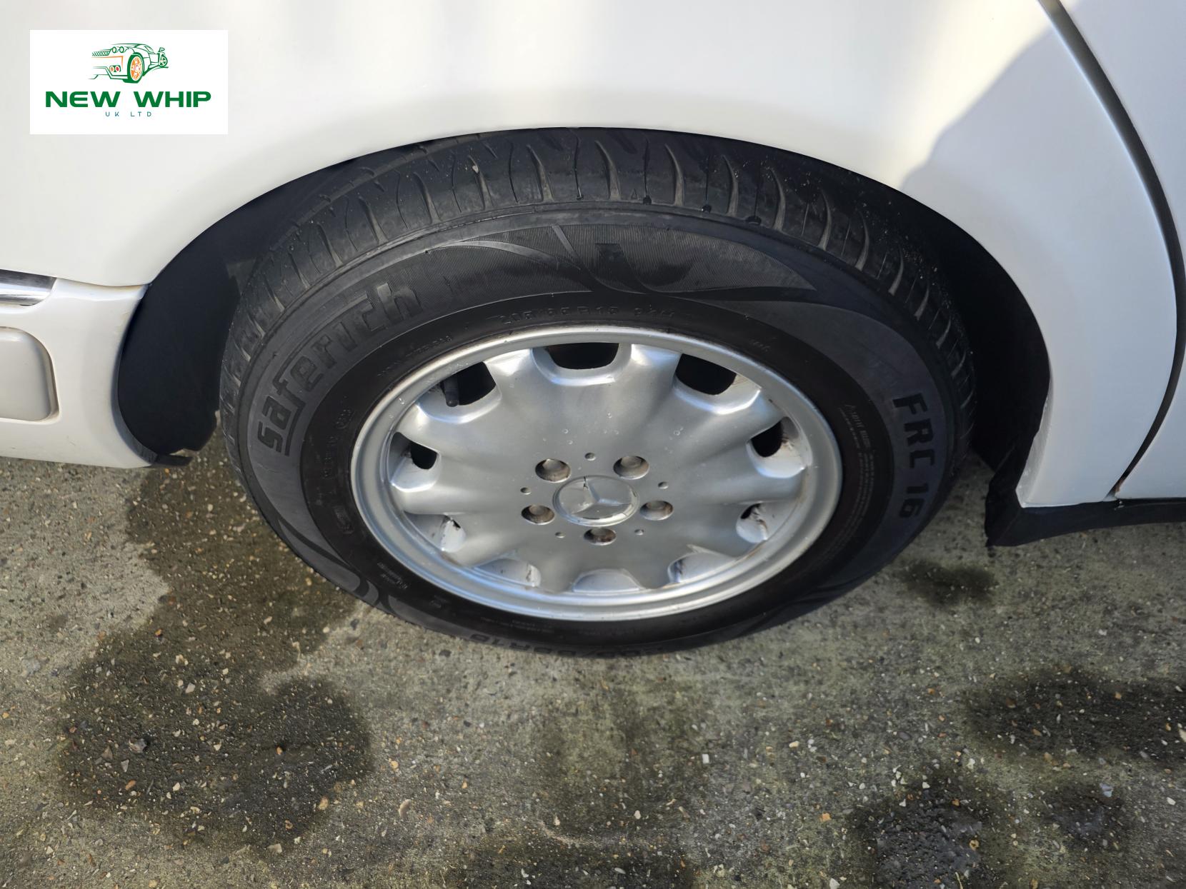 Mercedes-Benz E Class 2.0 E200 Elegance Saloon 4dr Petrol Automatic (228 g/km, 134 bhp)