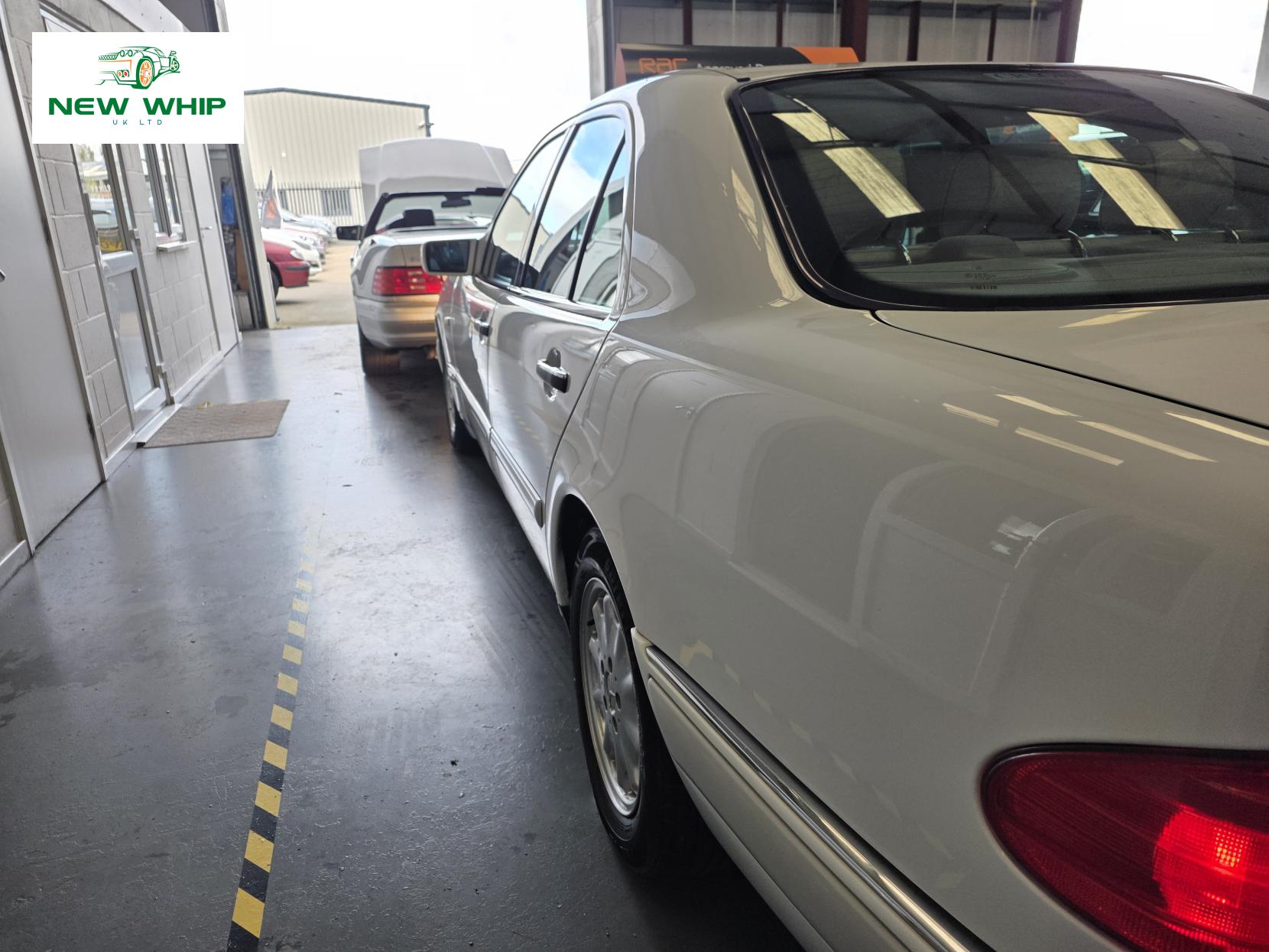 Mercedes-Benz E Class 2.0 E200 Elegance Saloon 4dr Petrol Automatic (228 g/km, 134 bhp)