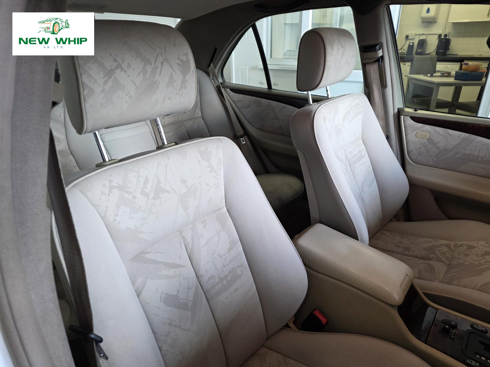 Mercedes-Benz E Class 2.0 E200 Elegance Saloon 4dr Petrol Automatic (228 g/km, 134 bhp)