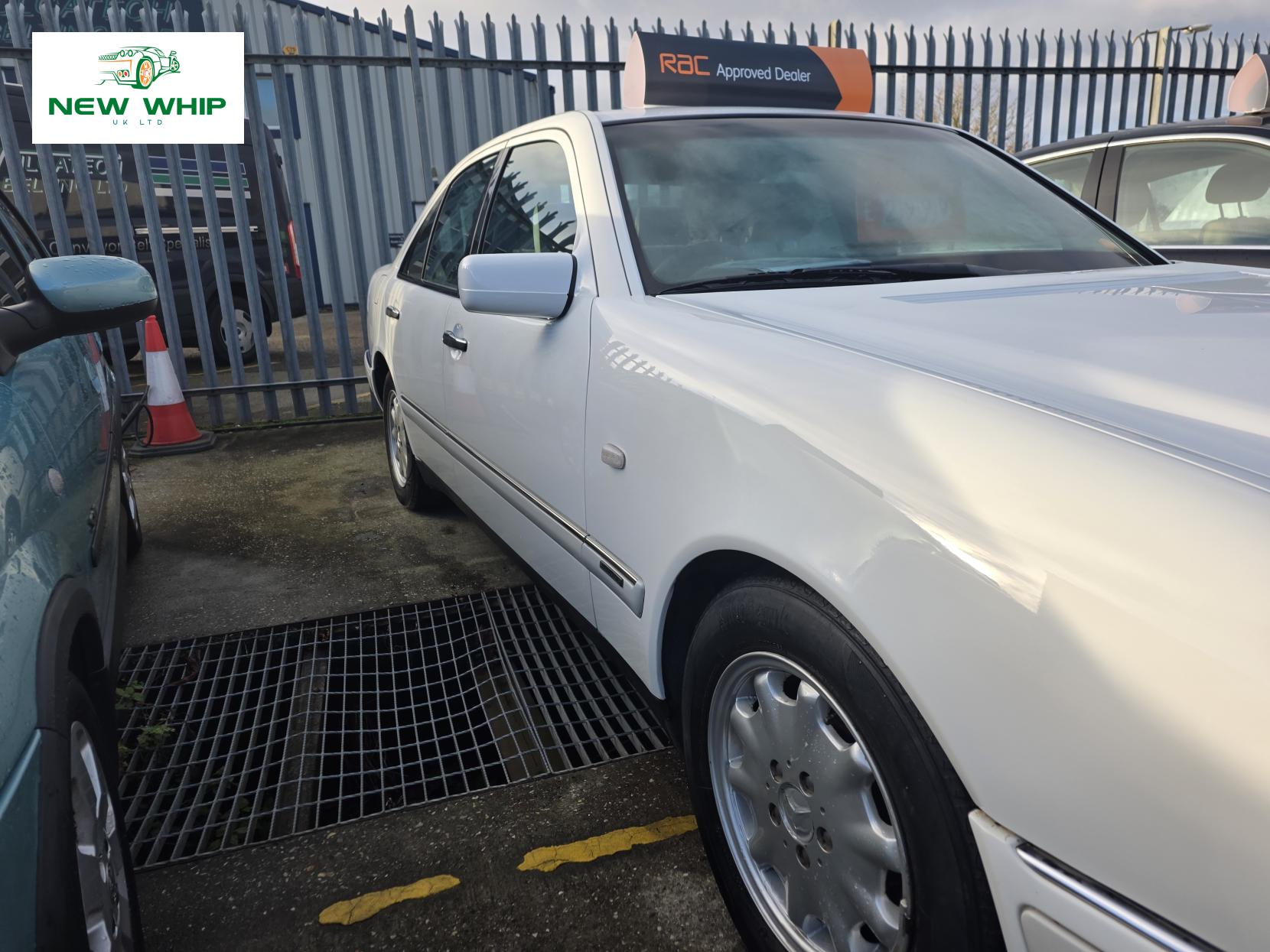 Mercedes-Benz E Class 2.0 E200 Elegance Saloon 4dr Petrol Automatic (228 g/km, 134 bhp)