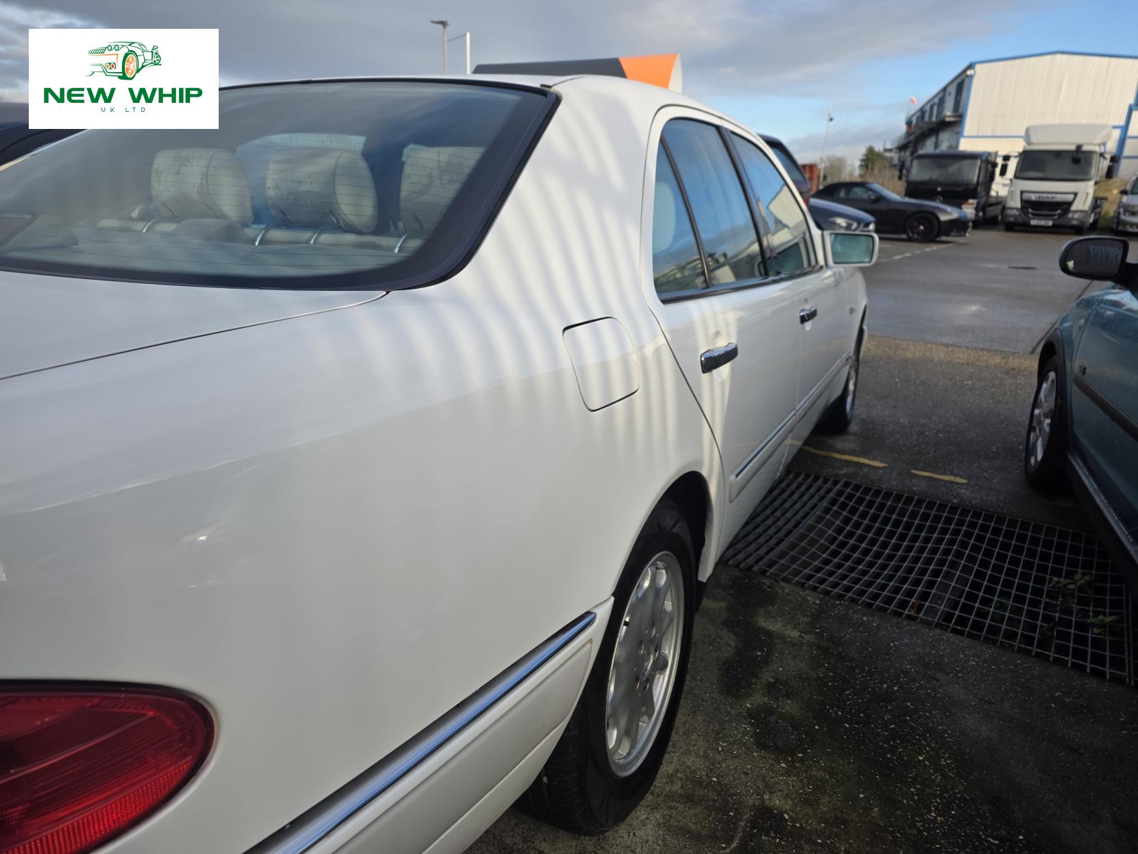 Mercedes-Benz E Class 2.0 E200 Elegance Saloon 4dr Petrol Automatic (228 g/km, 134 bhp)