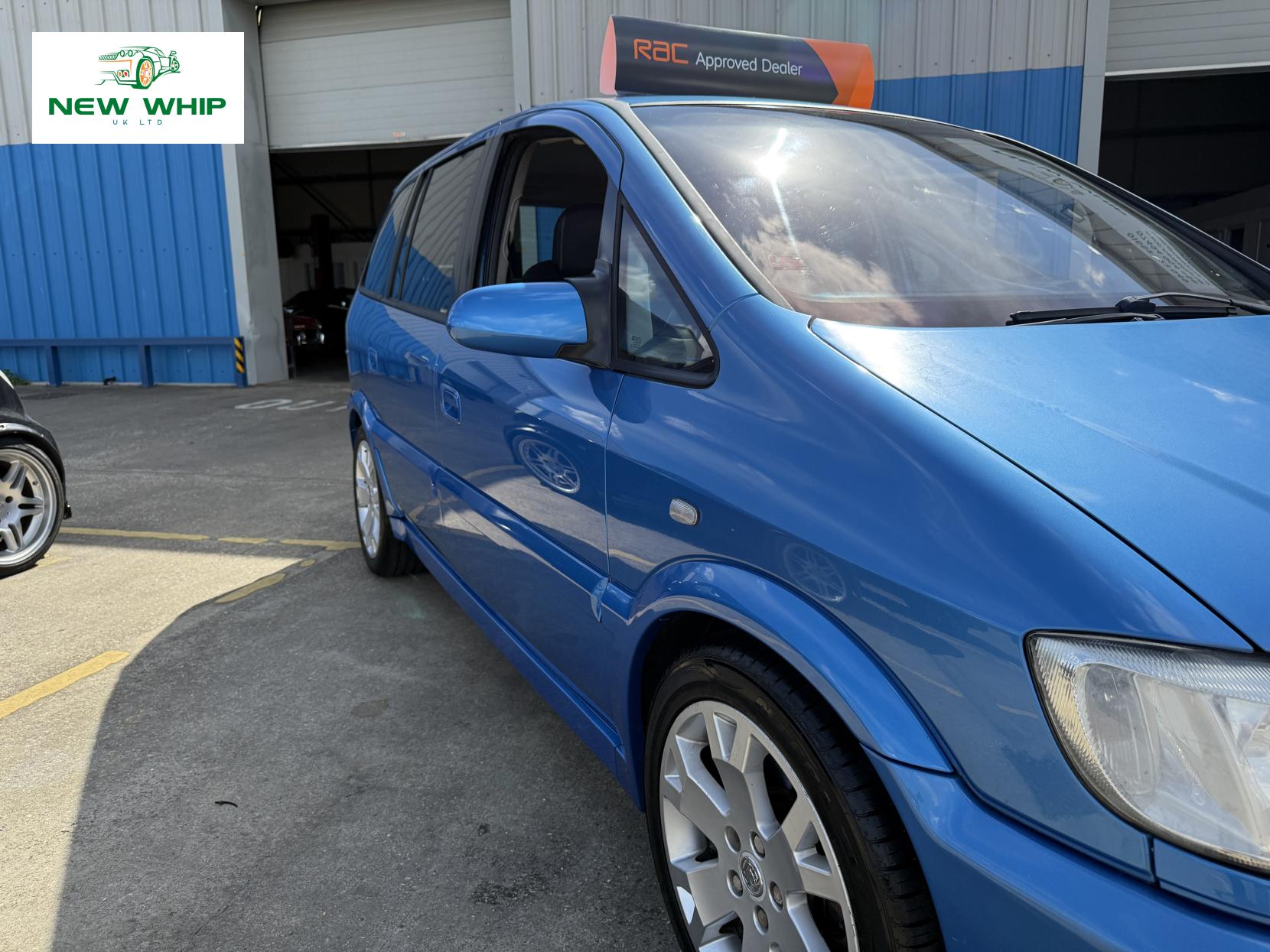Vauxhall Zafira 2.0i Turbo 16v GSi MPV 5dr Petrol Manual (243 g/km, 187 bhp)