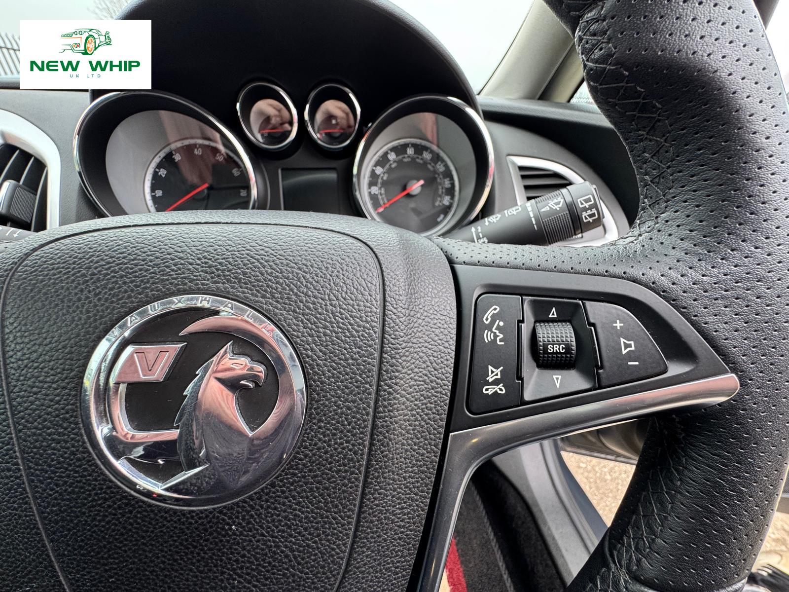 Vauxhall Astra 1.6 16v SRi Hatchback 5dr Petrol Manual Euro 5 (115 ps)