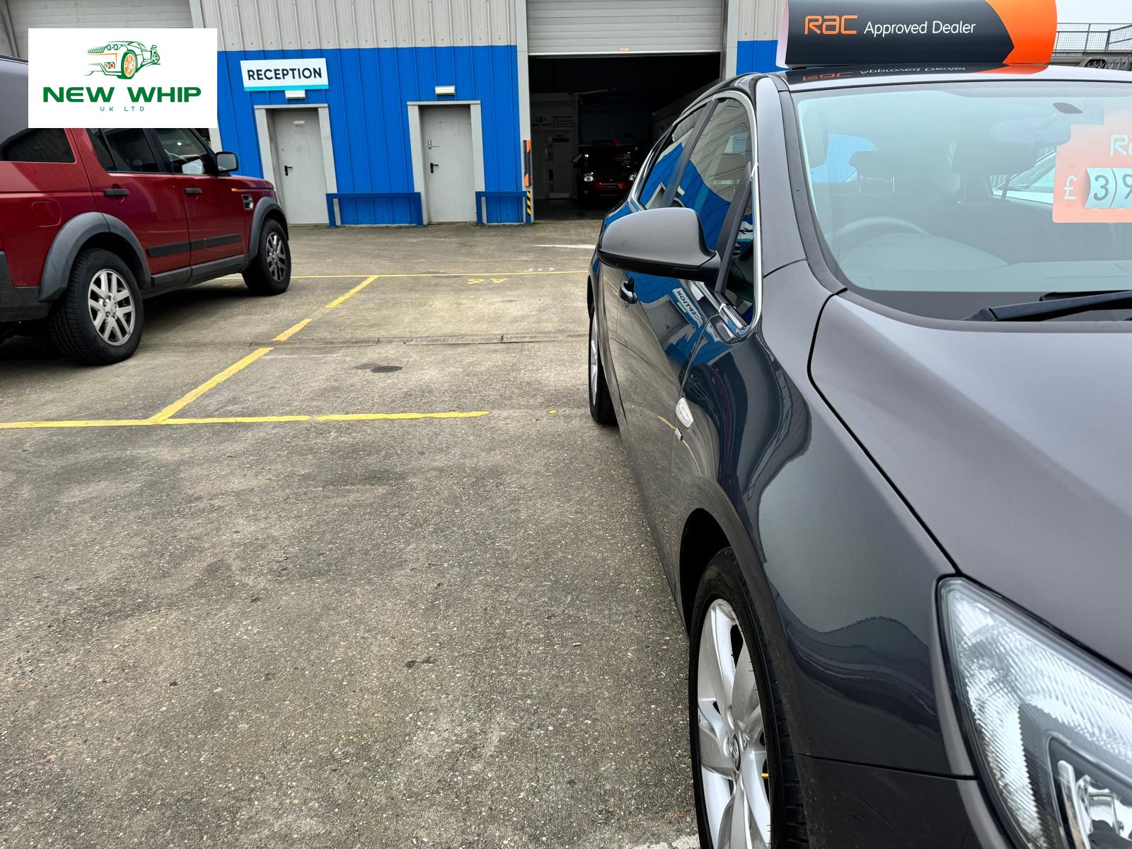 Vauxhall Astra 1.6 16v SRi Hatchback 5dr Petrol Manual Euro 5 (115 ps)