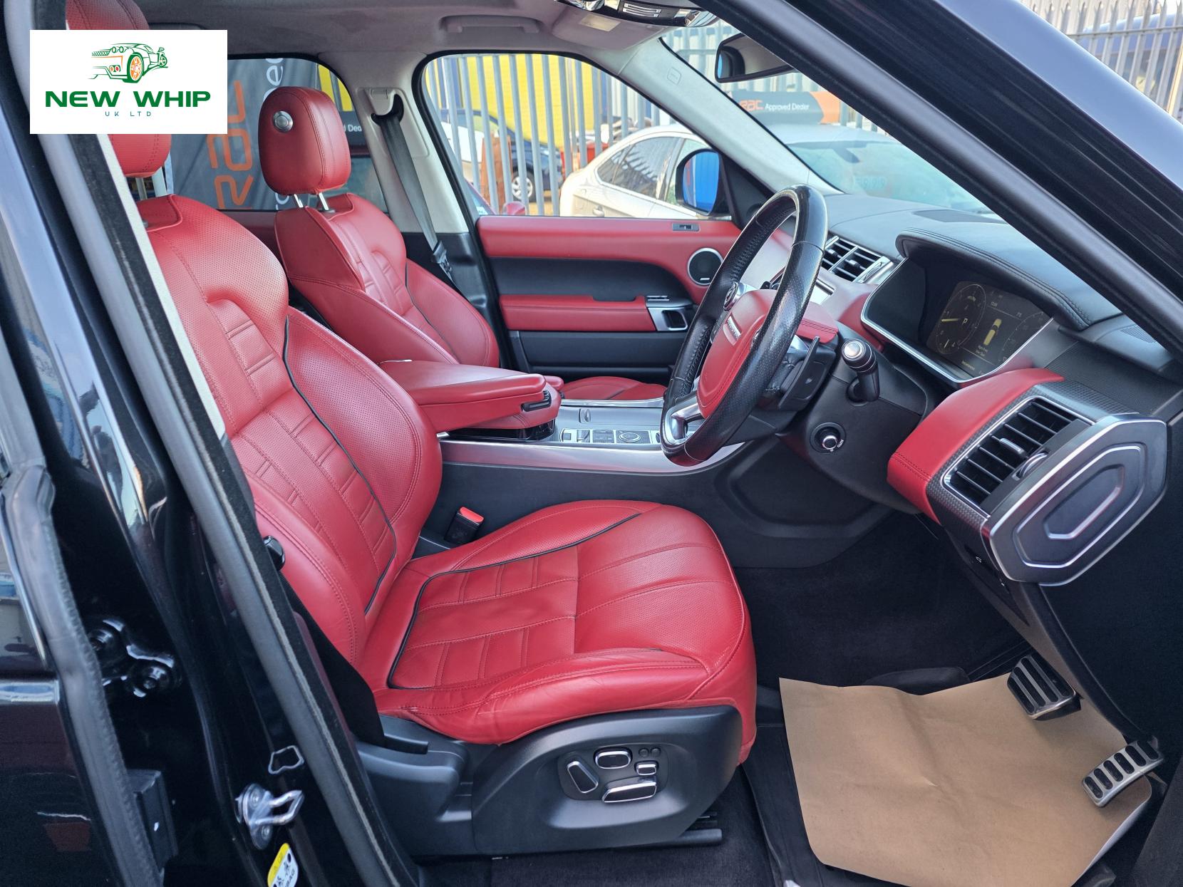 Land Rover Range Rover Sport 3.0 SD V6 Autobiography Dynamic SUV 5dr Diesel Auto 4WD Euro 5 (s/s) (292 ps)