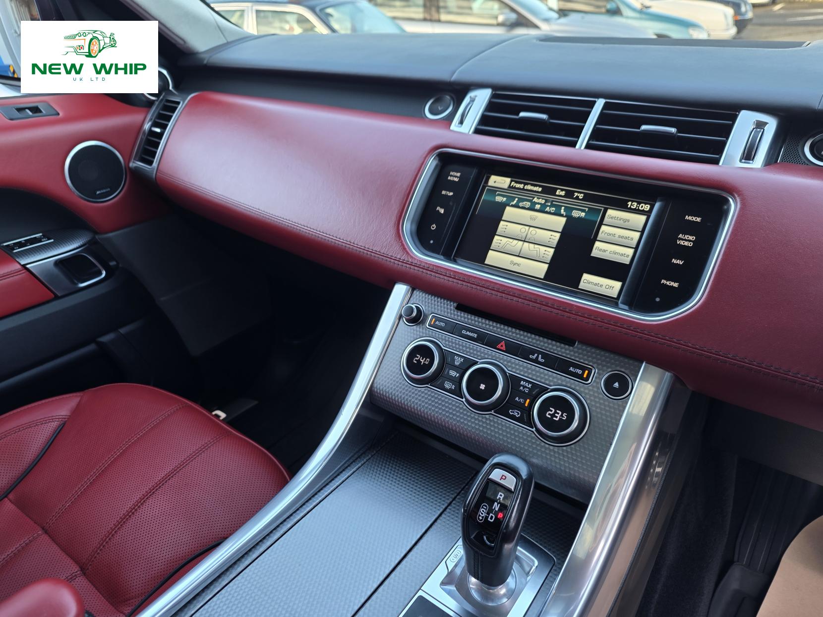 Land Rover Range Rover Sport 3.0 SD V6 Autobiography Dynamic SUV 5dr Diesel Auto 4WD Euro 5 (s/s) (292 ps)