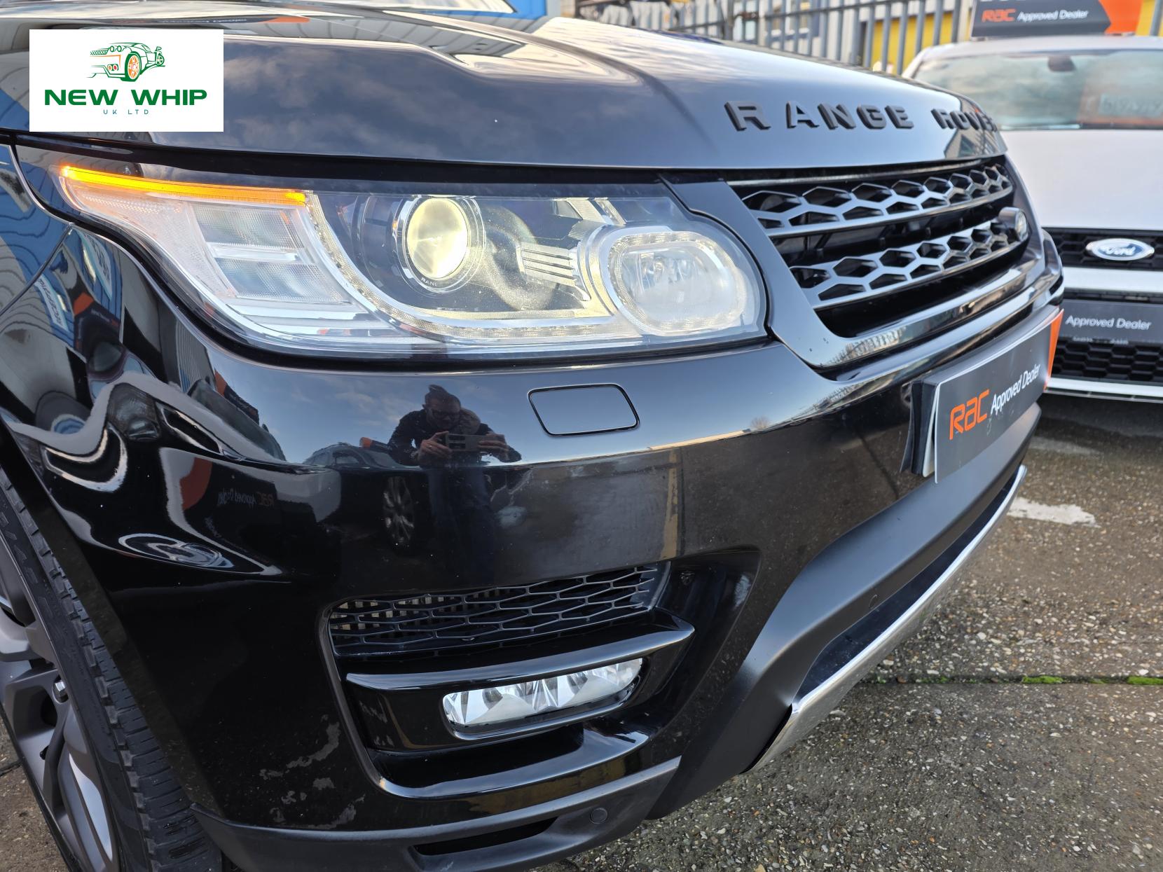 Land Rover Range Rover Sport 3.0 SD V6 Autobiography Dynamic SUV 5dr Diesel Auto 4WD Euro 5 (s/s) (292 ps)