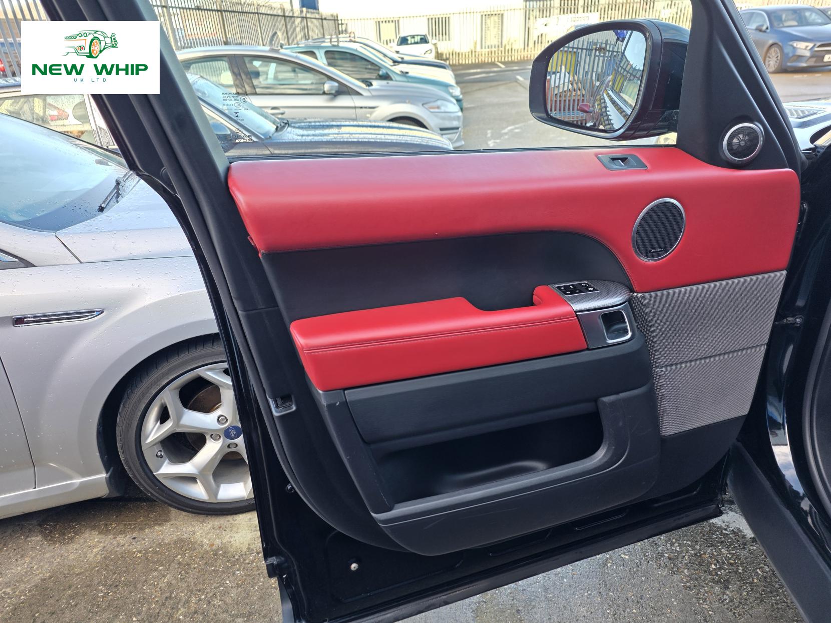 Land Rover Range Rover Sport 3.0 SD V6 Autobiography Dynamic SUV 5dr Diesel Auto 4WD Euro 5 (s/s) (292 ps)