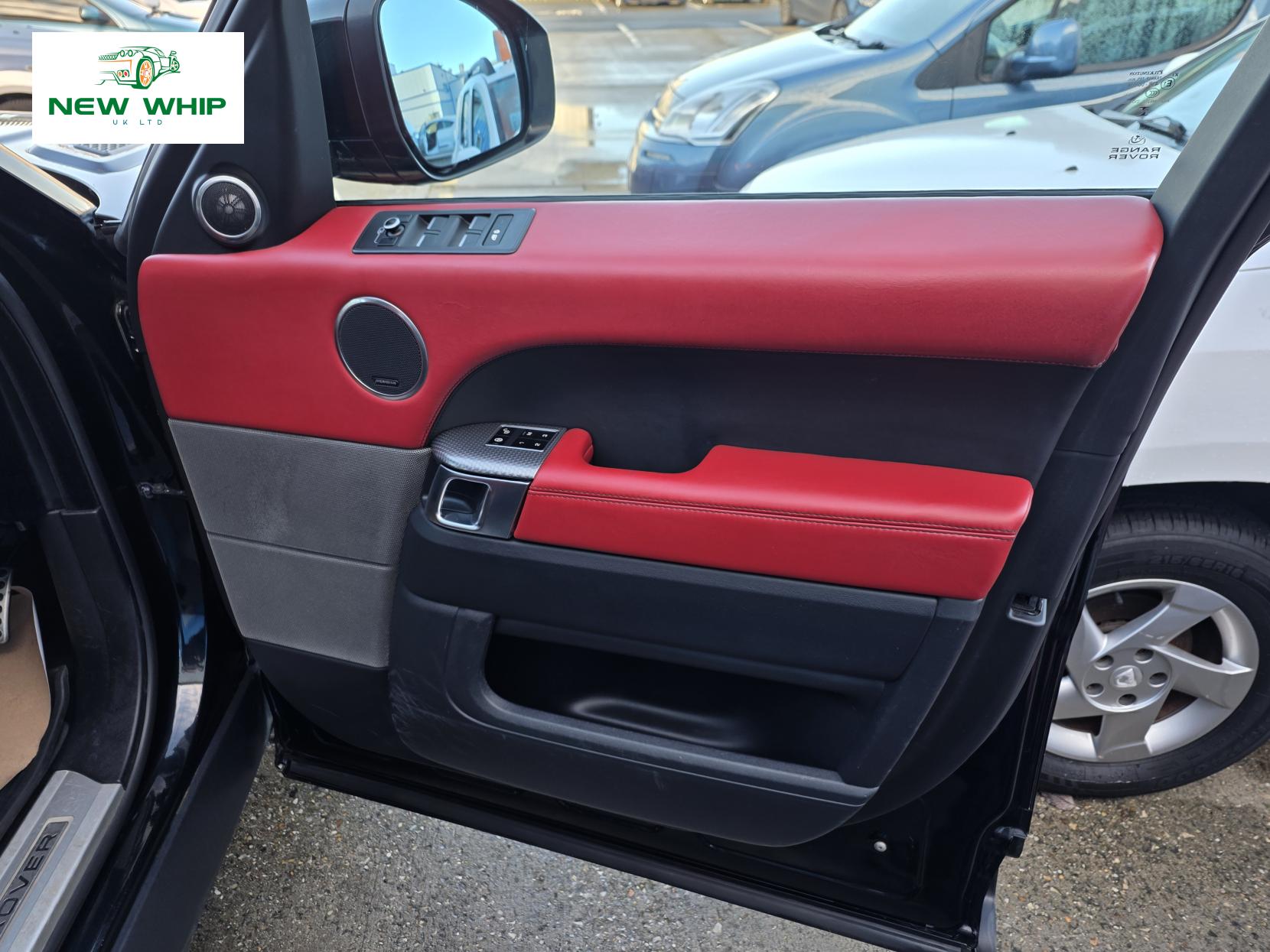 Land Rover Range Rover Sport 3.0 SD V6 Autobiography Dynamic SUV 5dr Diesel Auto 4WD Euro 5 (s/s) (292 ps)