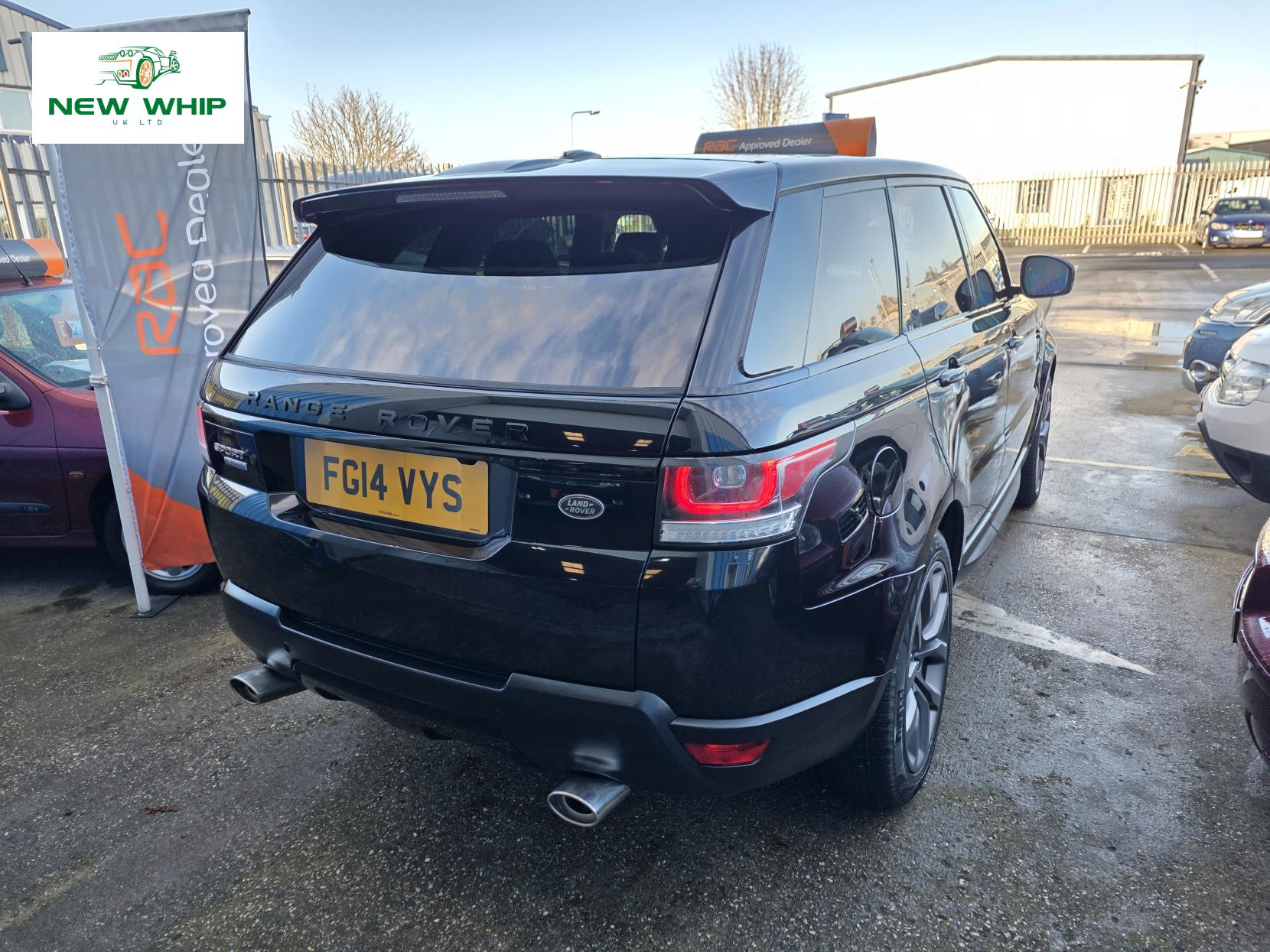 Land Rover Range Rover Sport 3.0 SD V6 Autobiography Dynamic SUV 5dr Diesel Auto 4WD Euro 5 (s/s) (292 ps)