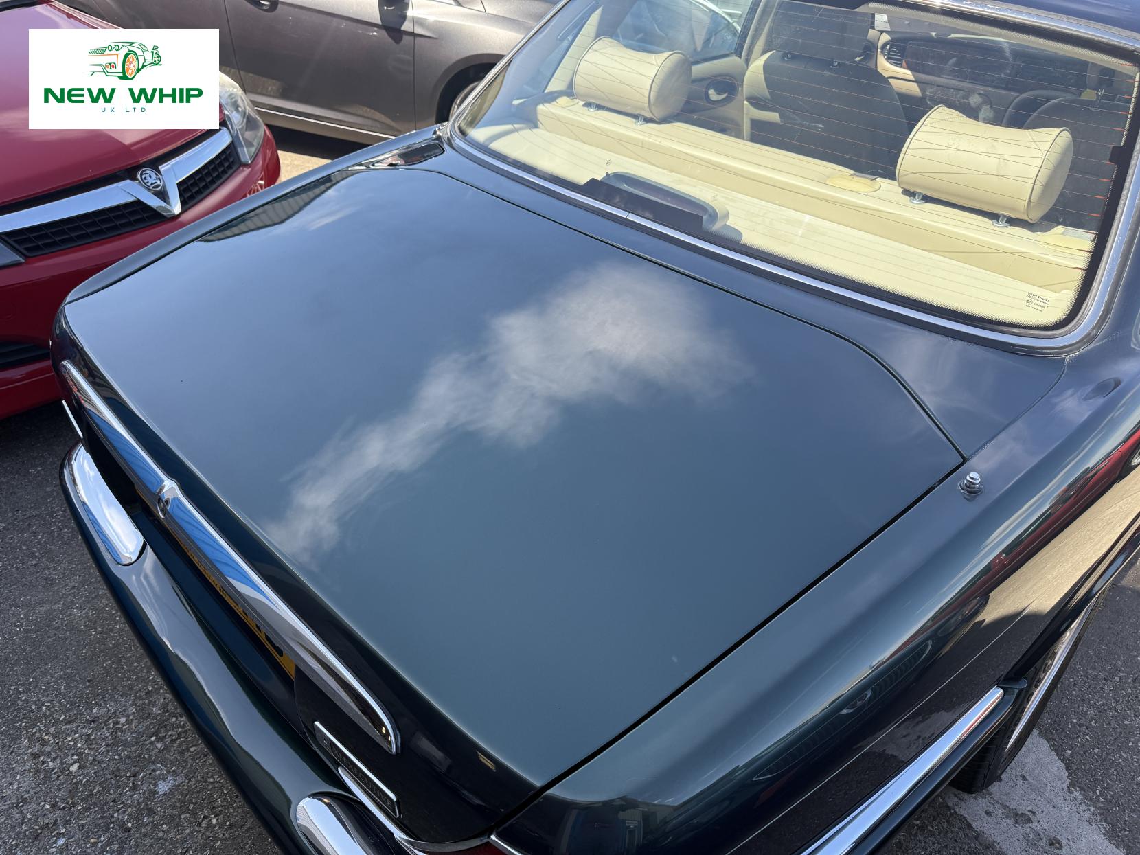 Jaguar XJ 3.2 XJ8 Executive Saloon 4dr Petrol Automatic (290 g/km, 240 bhp)