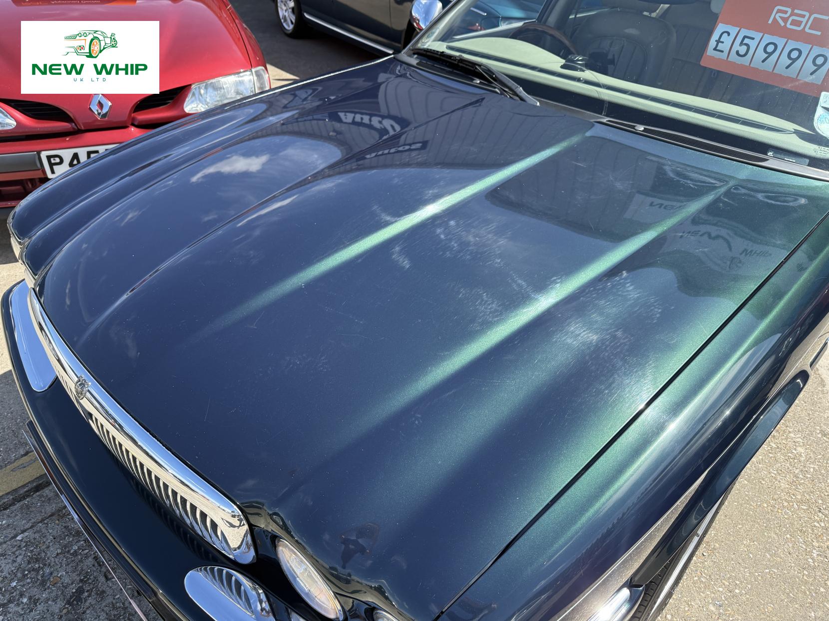Jaguar XJ 3.2 XJ8 Executive Saloon 4dr Petrol Automatic (290 g/km, 240 bhp)