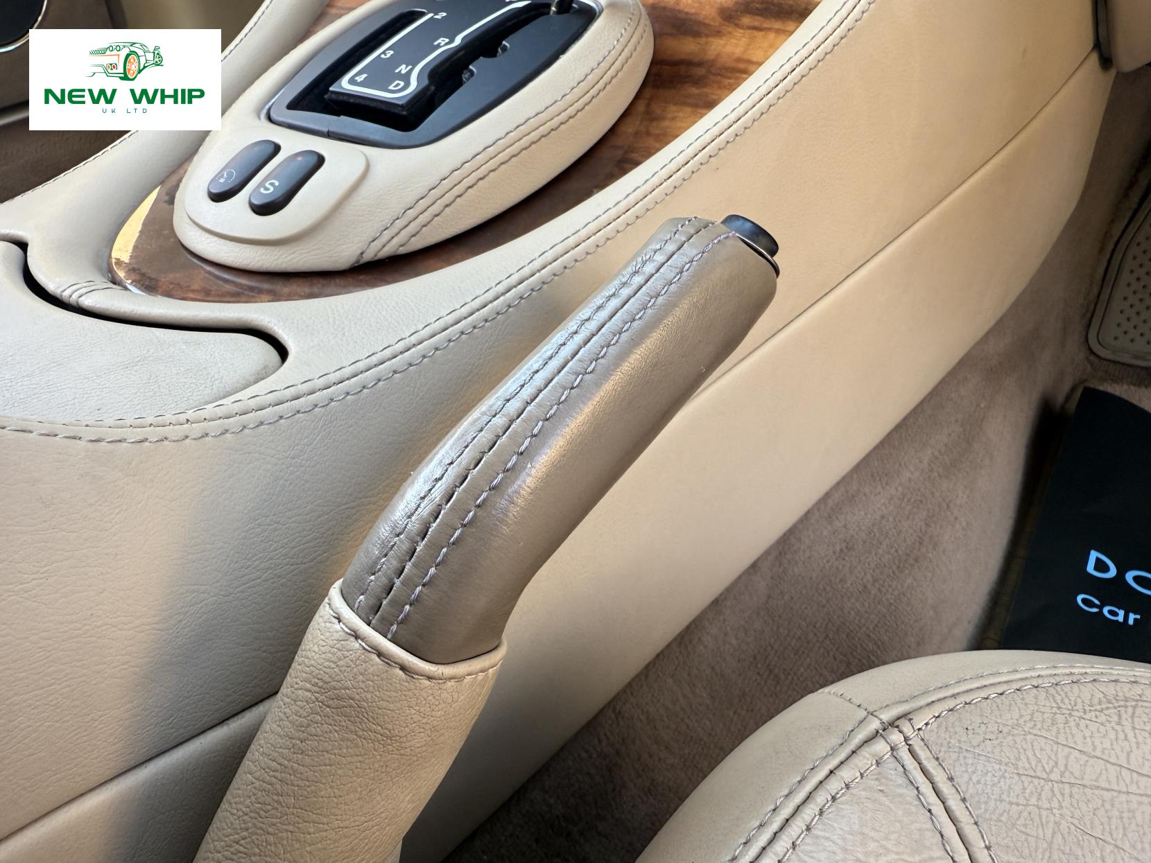 Jaguar XJ 3.2 XJ8 Executive Saloon 4dr Petrol Automatic (290 g/km, 240 bhp)