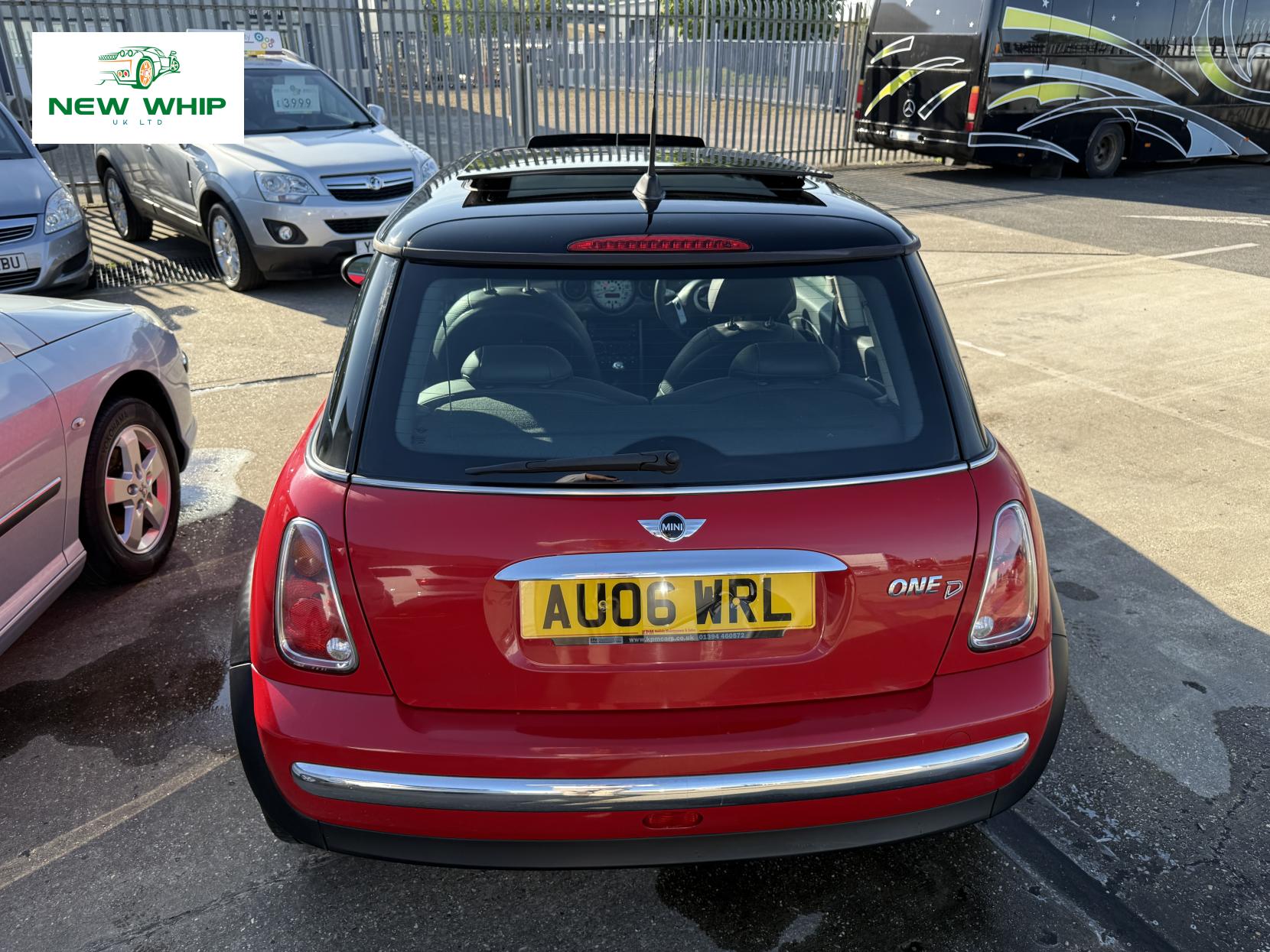 MINI Hatch 1.4 One D Hatchback 3dr Diesel Manual Euro 4 (88 bhp)
