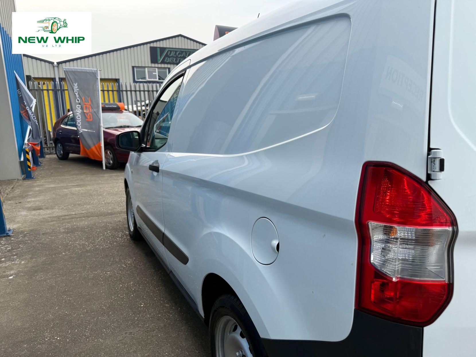 Ford Transit Courier 1.5 TDCi Panel Van 4dr Diesel Manual L1 Euro 5 (75 ps)