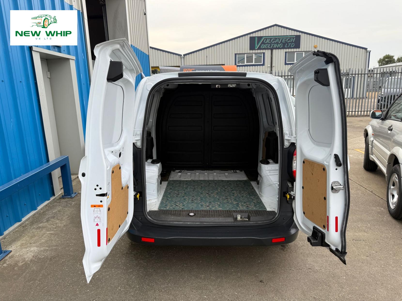 Ford Transit Courier 1.5 TDCi Panel Van 4dr Diesel Manual L1 Euro 5 (75 ps)