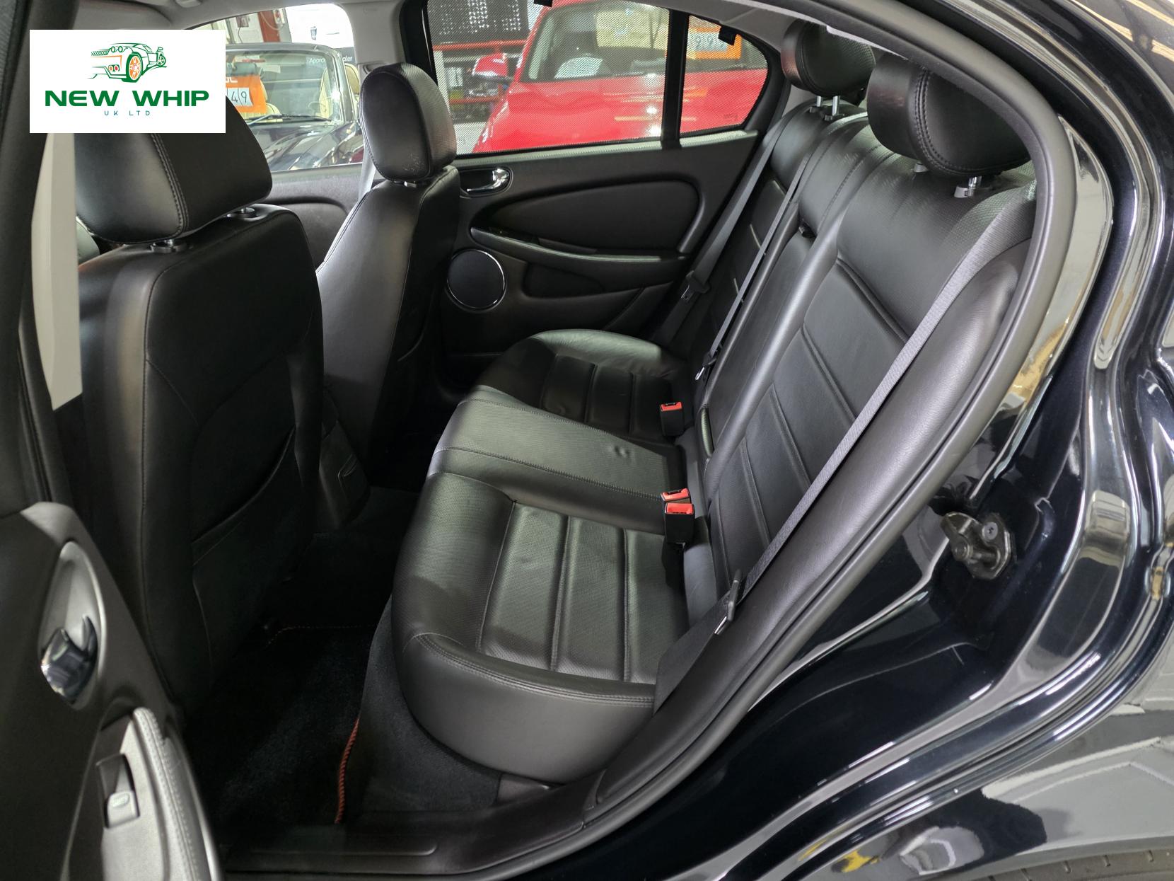 Jaguar X-Type 2.5 V6 Sport Premium Saloon 4dr Petrol Manual (AWD) (234 g/km, 194 bhp)