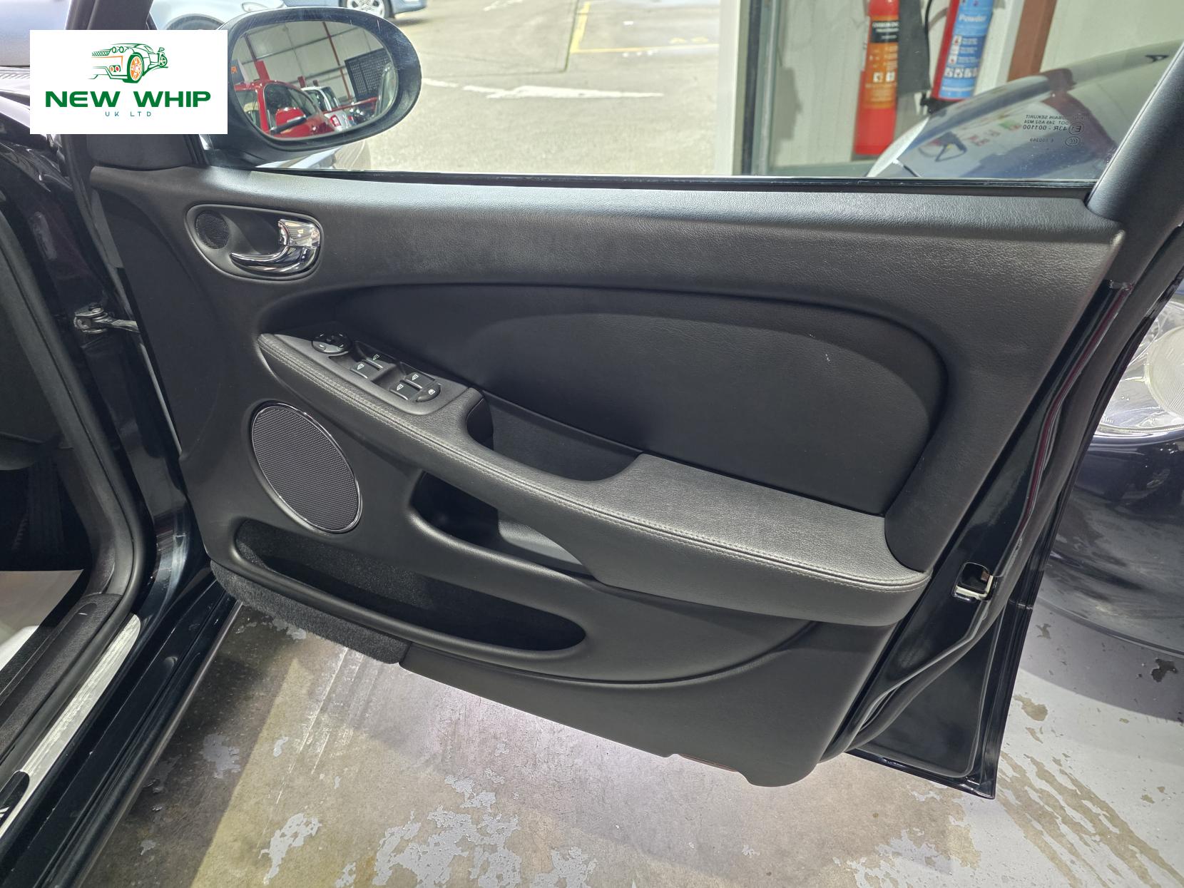 Jaguar X-Type 2.5 V6 Sport Premium Saloon 4dr Petrol Manual (AWD) (234 g/km, 194 bhp)