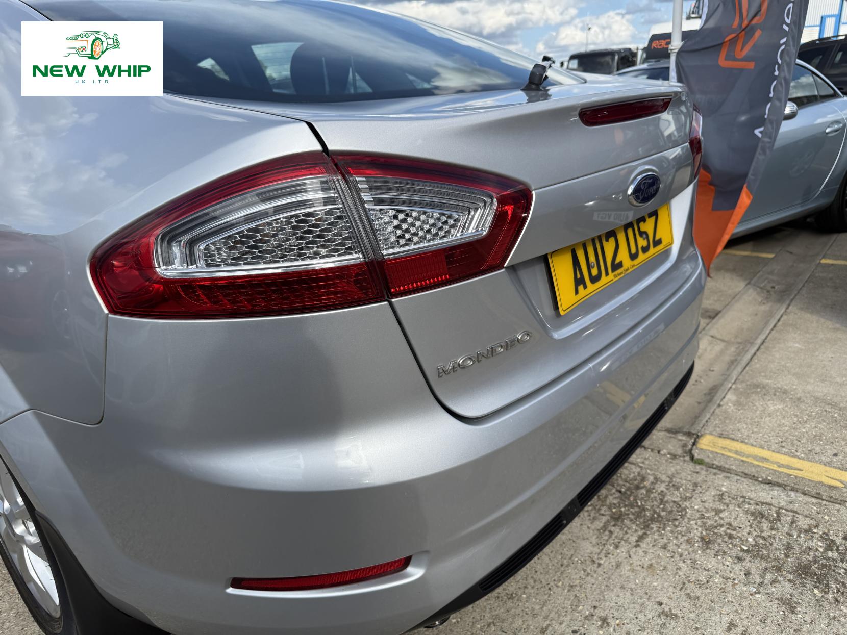 Ford Mondeo 2.0 TDCi Zetec Hatchback 5dr Diesel Manual Euro 5 (163 ps)
