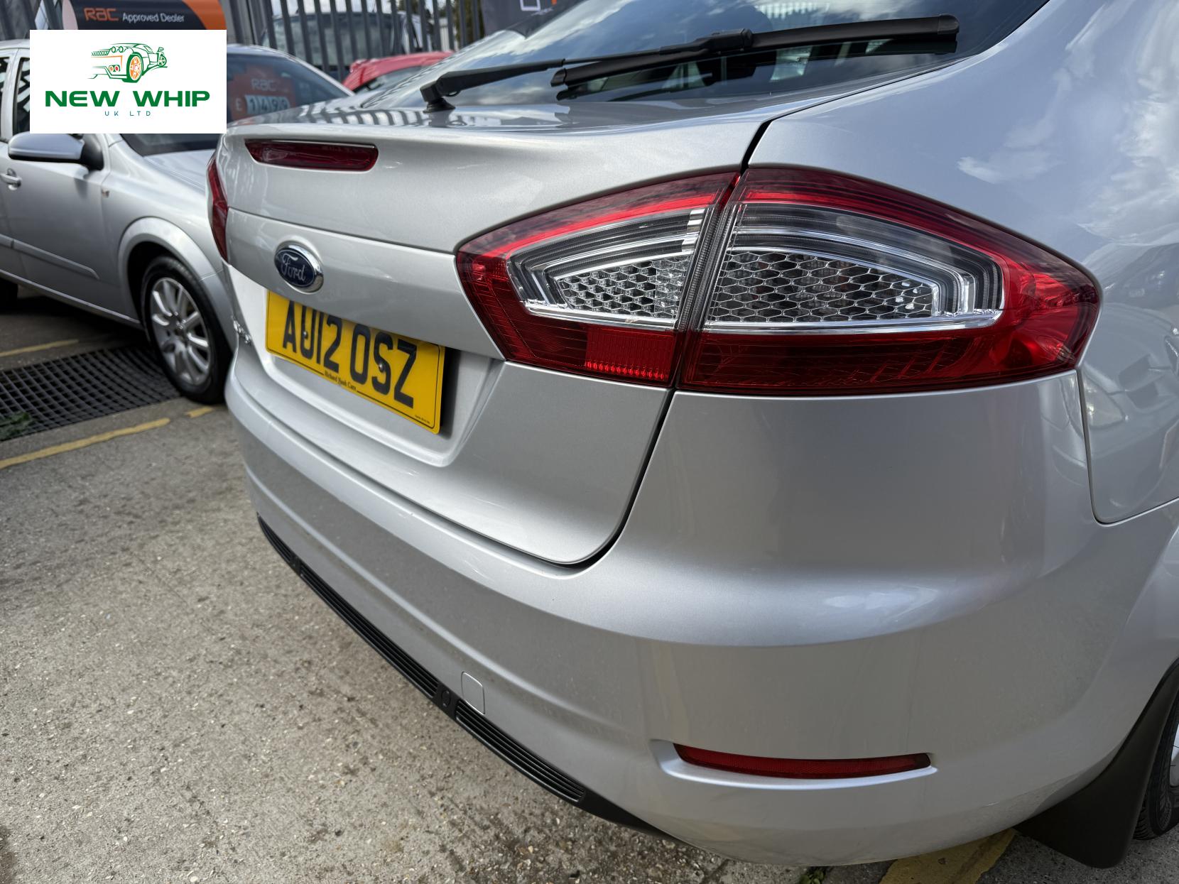 Ford Mondeo 2.0 TDCi Zetec Hatchback 5dr Diesel Manual Euro 5 (163 ps)
