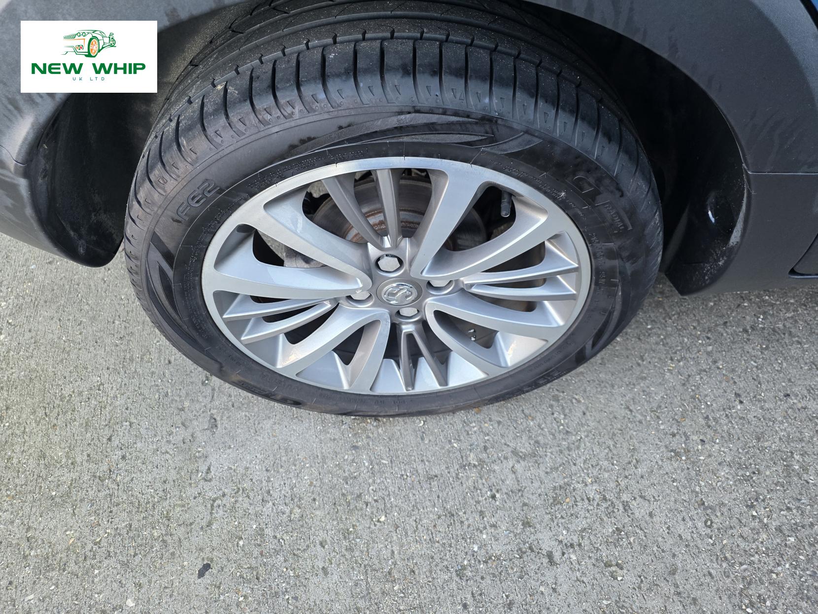 Vauxhall Crossland X 1.2 Turbo SRi Nav SUV 5dr Petrol Auto Euro 6 (s/s) (130 ps)