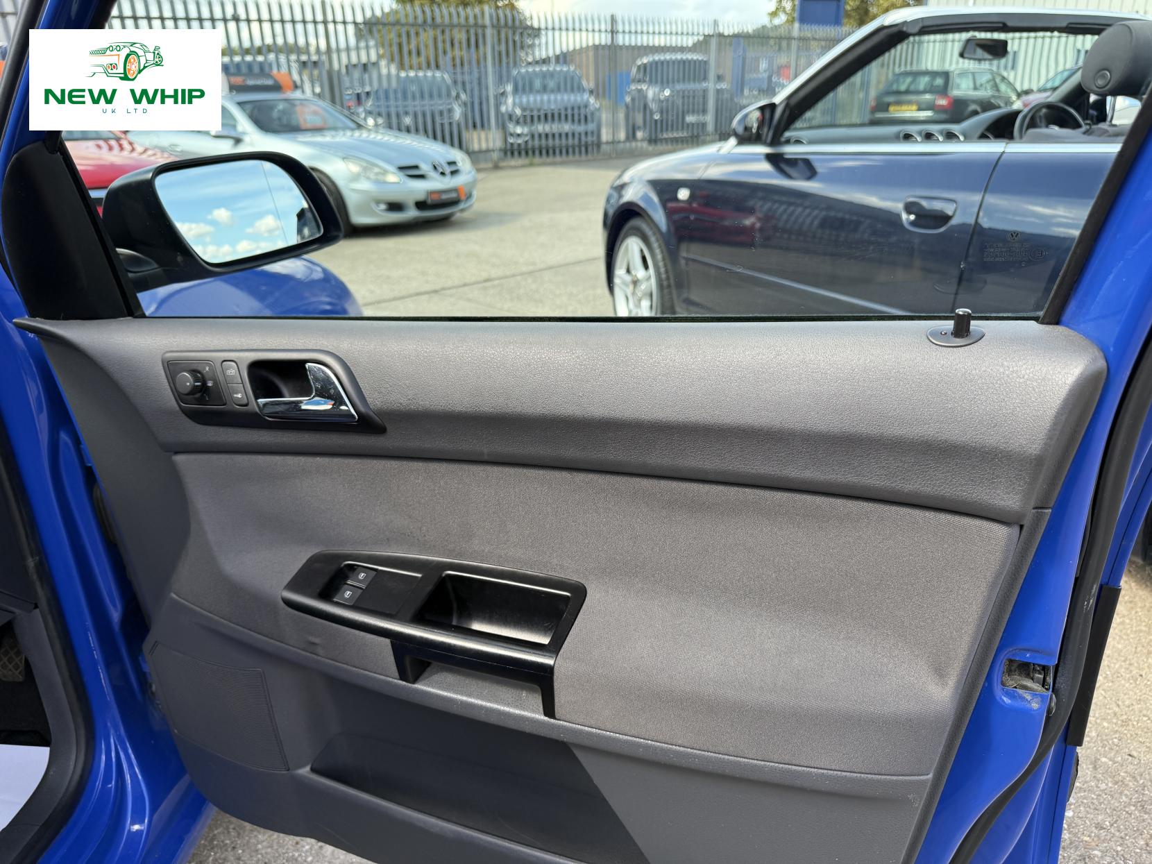 Volkswagen Polo 1.4 Twist Hatchback 5dr Petrol Manual (156 g/km, 75 bhp)