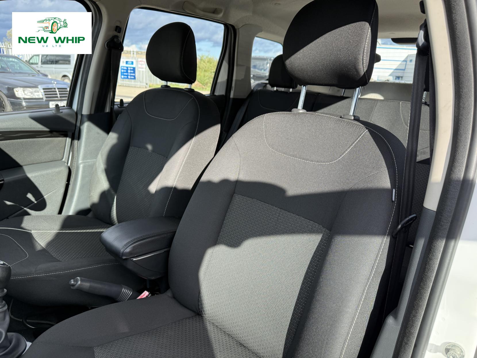 Dacia Duster 1.5 dCi Laureate SUV 5dr Diesel Manual Euro 5 (110 ps)