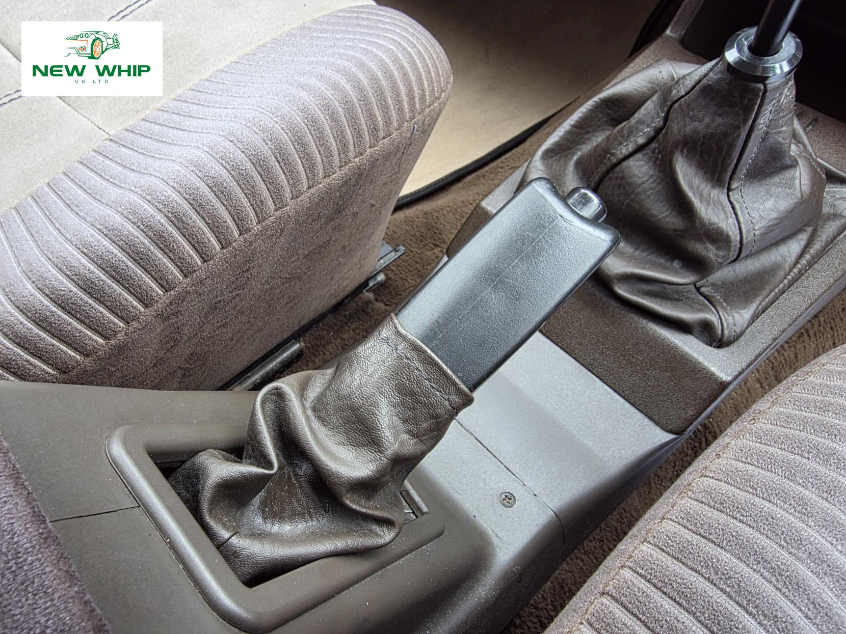 Ford Cortina 1.6 Crusader Saloon 4dr Petrol Manual (72 bhp)