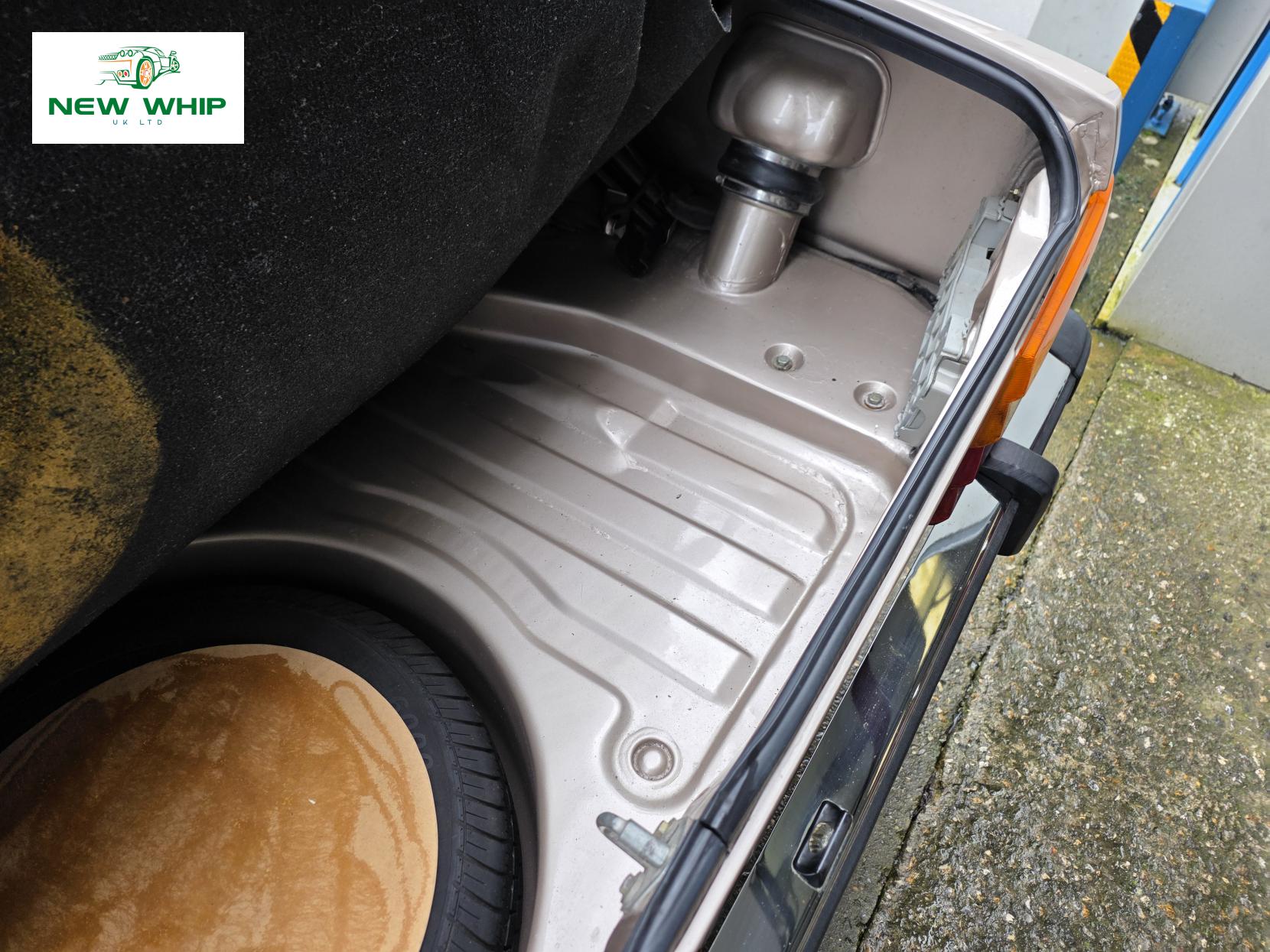 Ford Cortina 1.6 Crusader Saloon 4dr Petrol Manual (72 bhp)