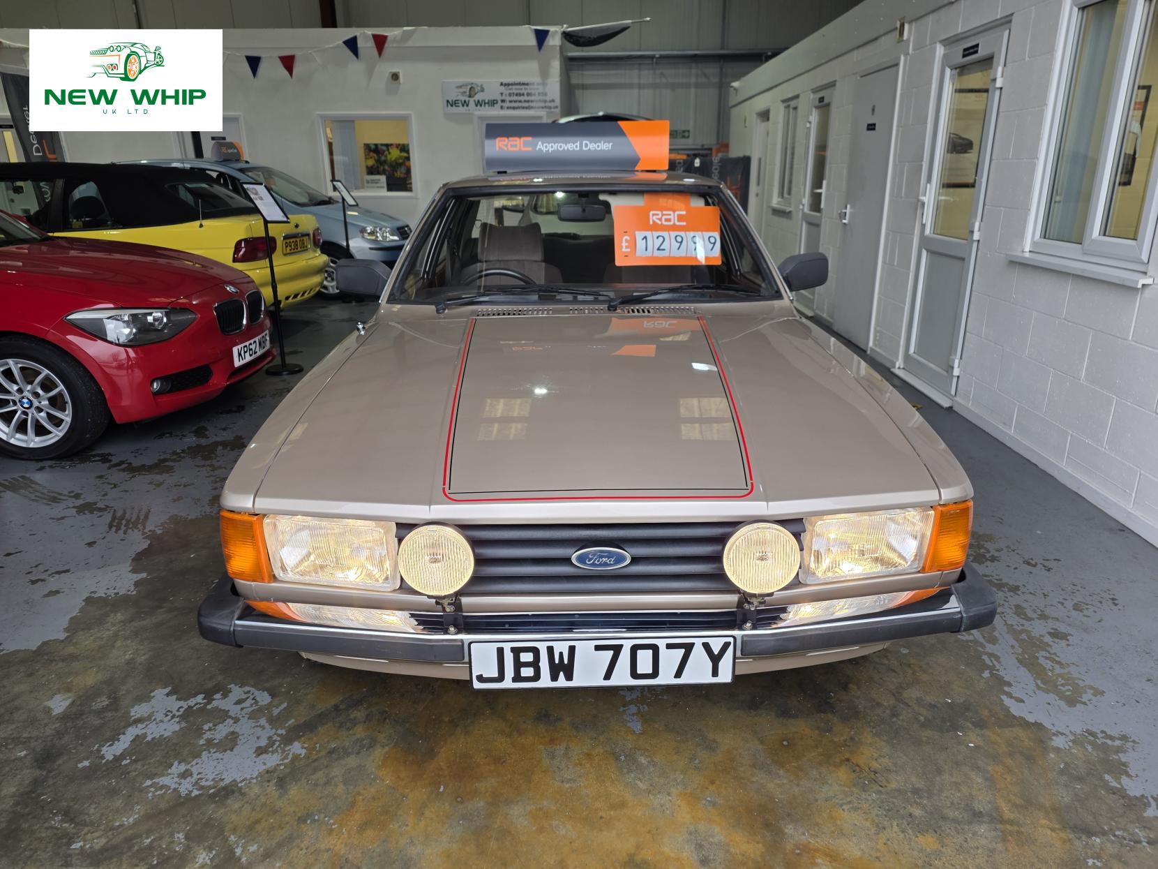 Ford Cortina 1.6 Crusader Saloon 4dr Petrol Manual (72 bhp)